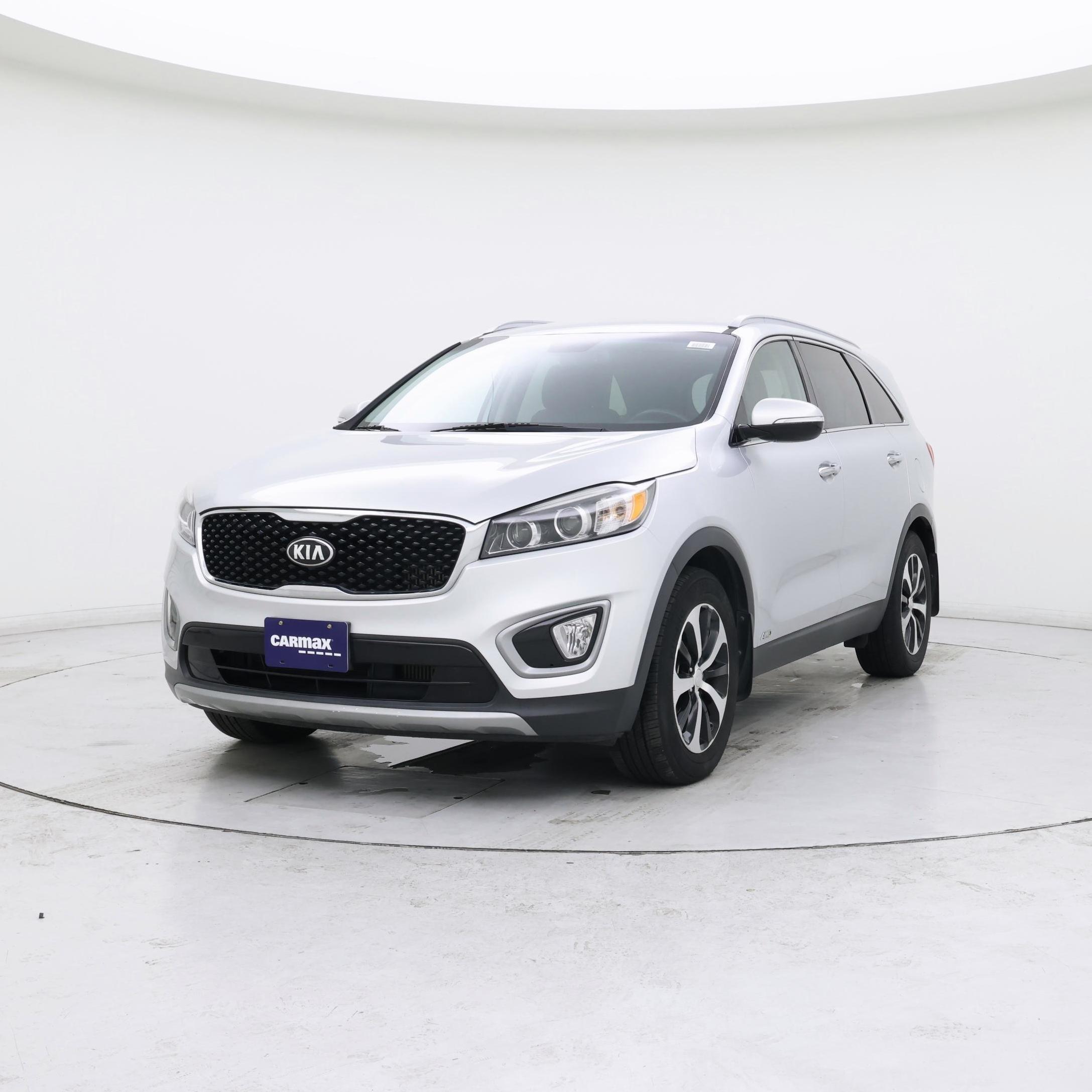 Thumbnail: 2016 Kia Sorento - 4