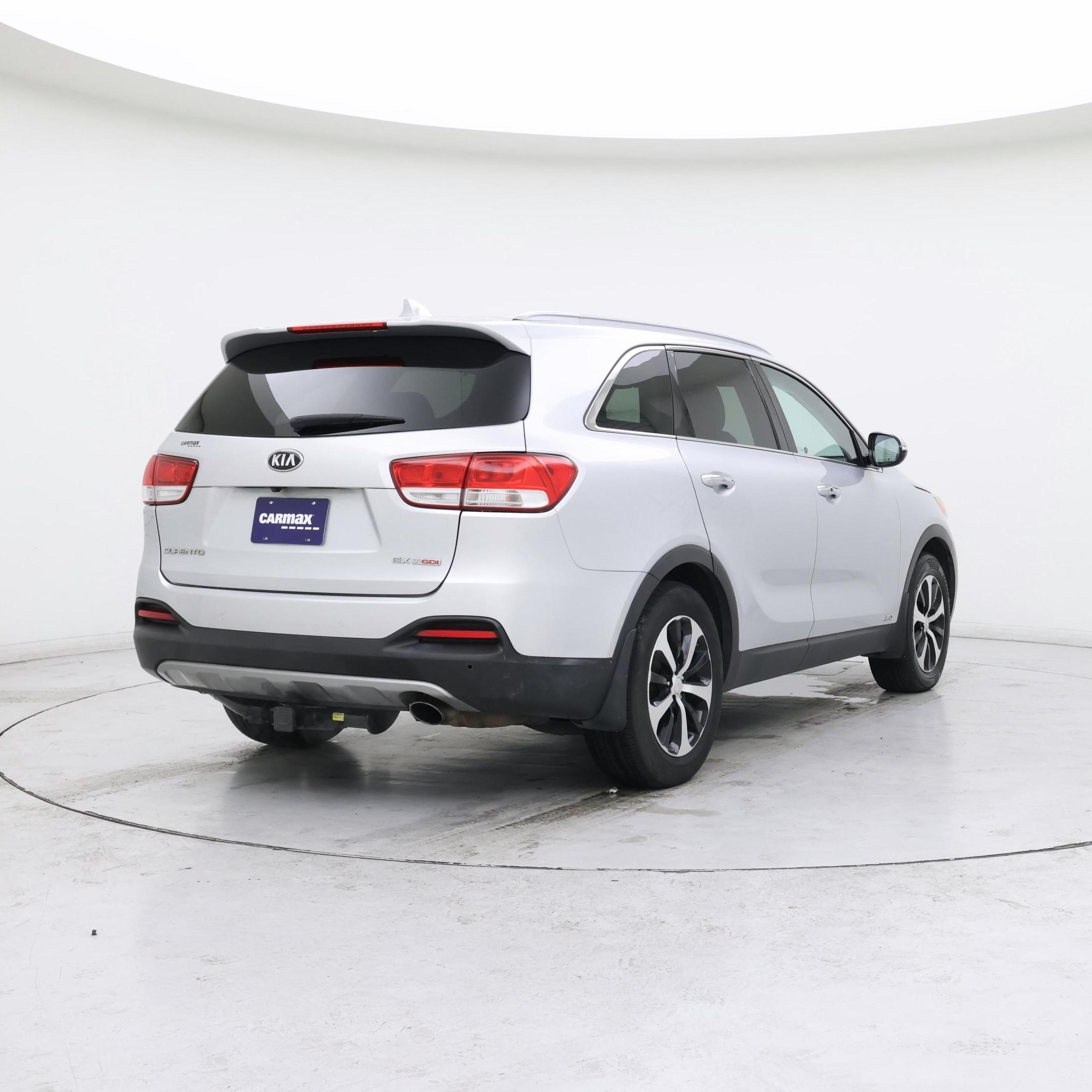 Thumbnail: 2016 Kia Sorento - 8
