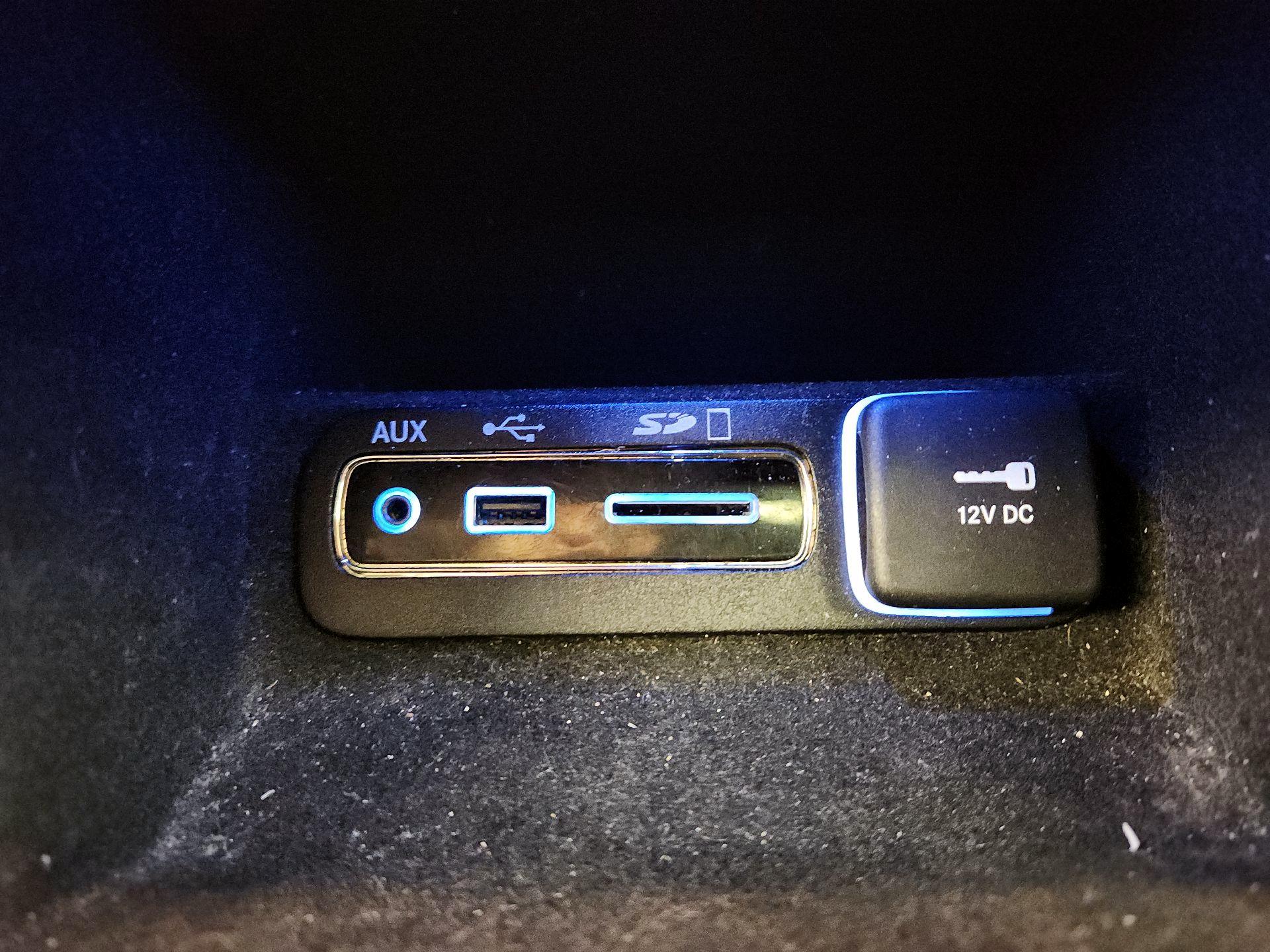 Thumbnail: 2017 Jeep Grand Cherokee - 19