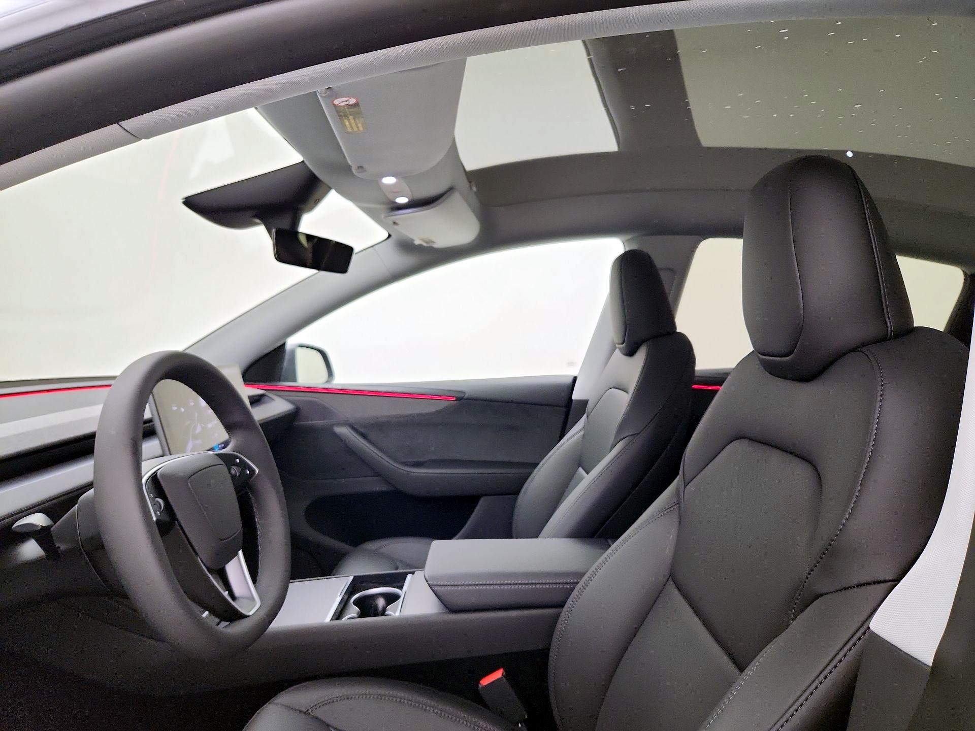 Thumbnail: 2026 Tesla Model Y - 19