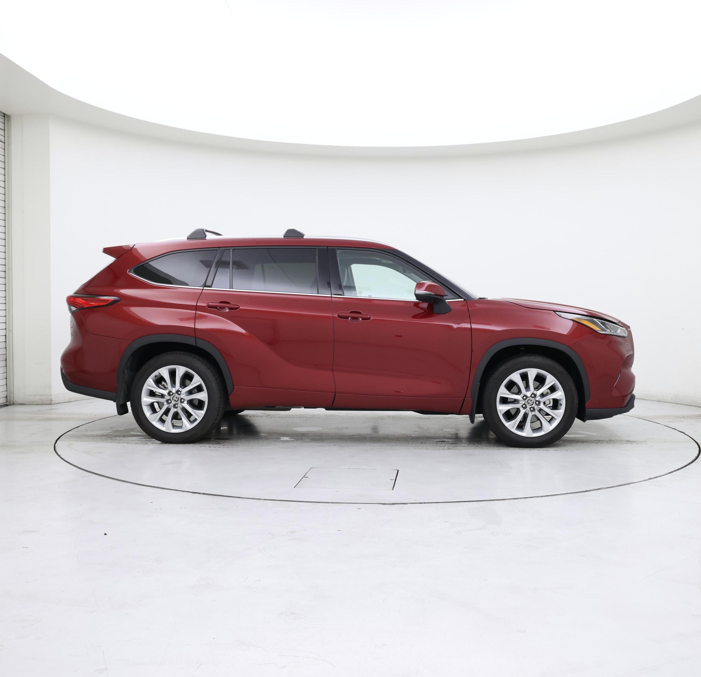 Thumbnail: 2020 Toyota Highlander - 7