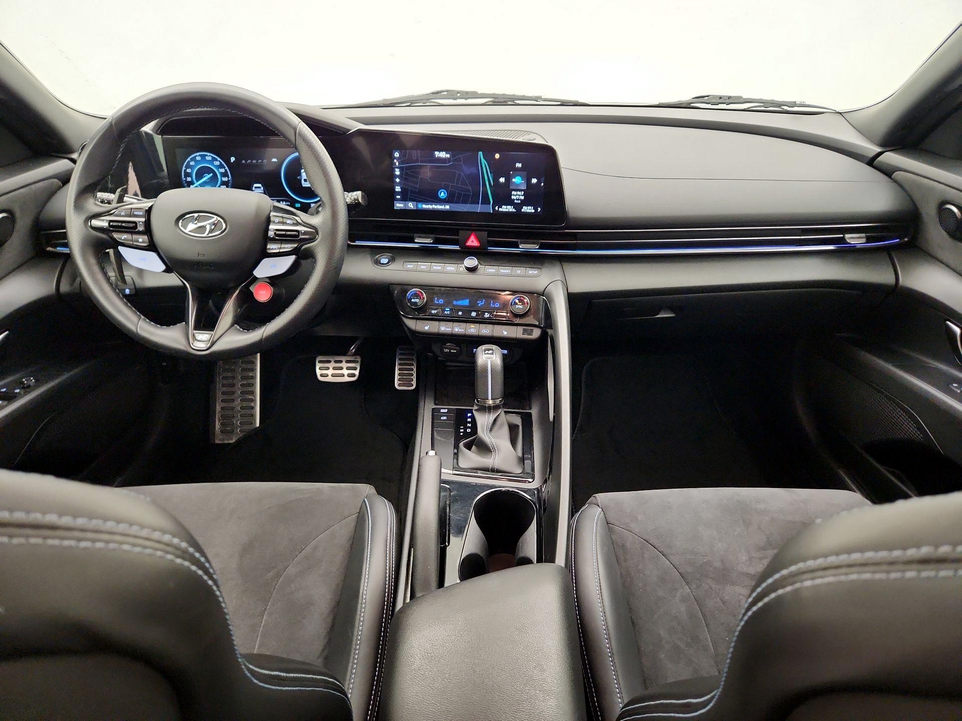 Thumbnail: 2022 Hyundai Elantra - 9