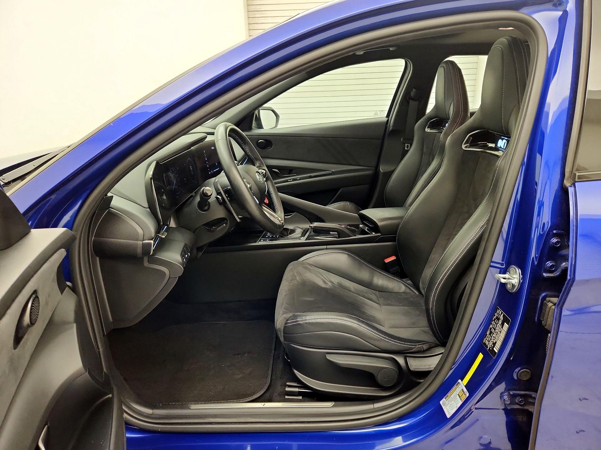 Thumbnail: 2022 Hyundai Elantra - 11