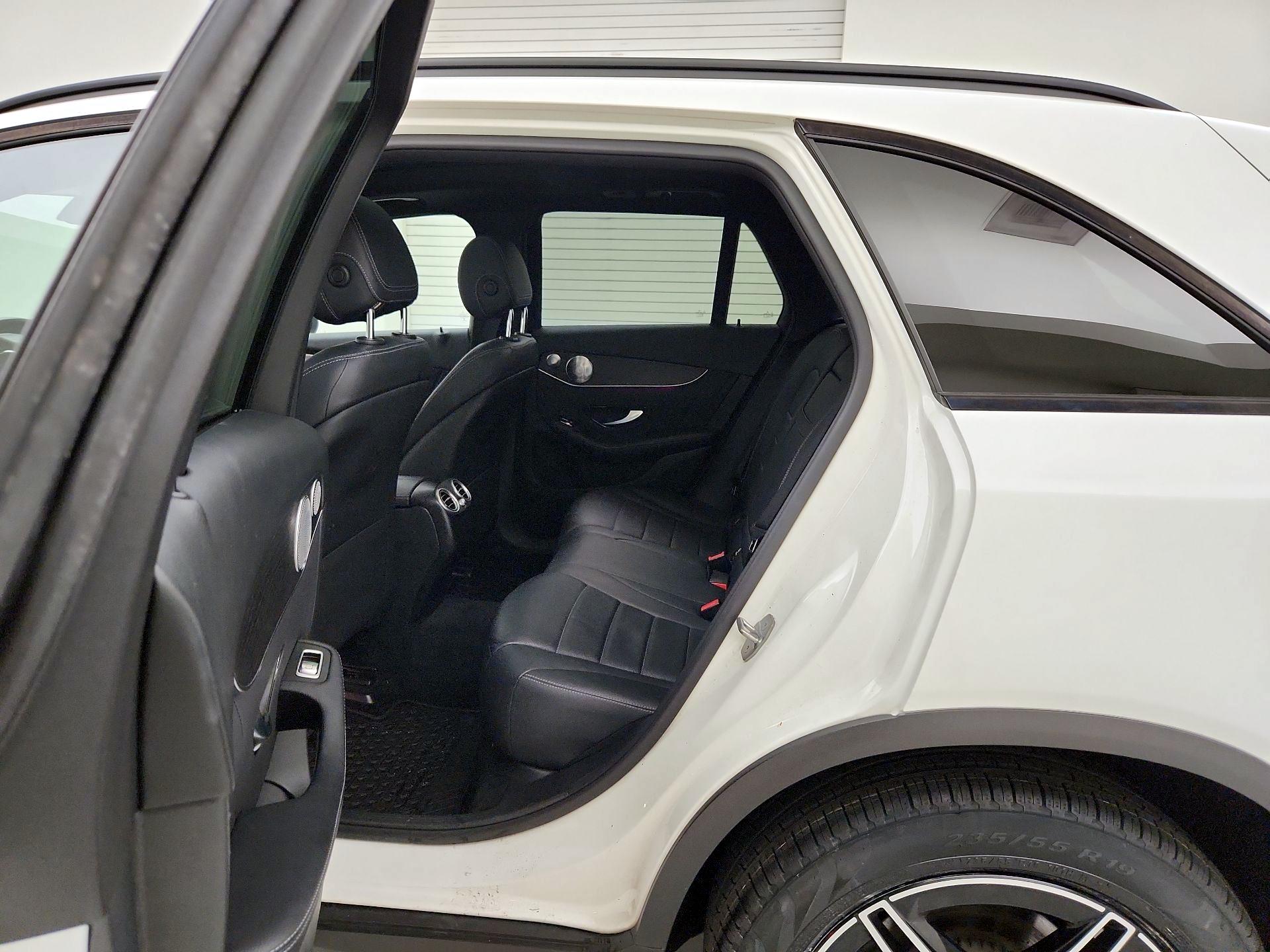 Thumbnail: 2020 Mercedes-Benz GLC - 20