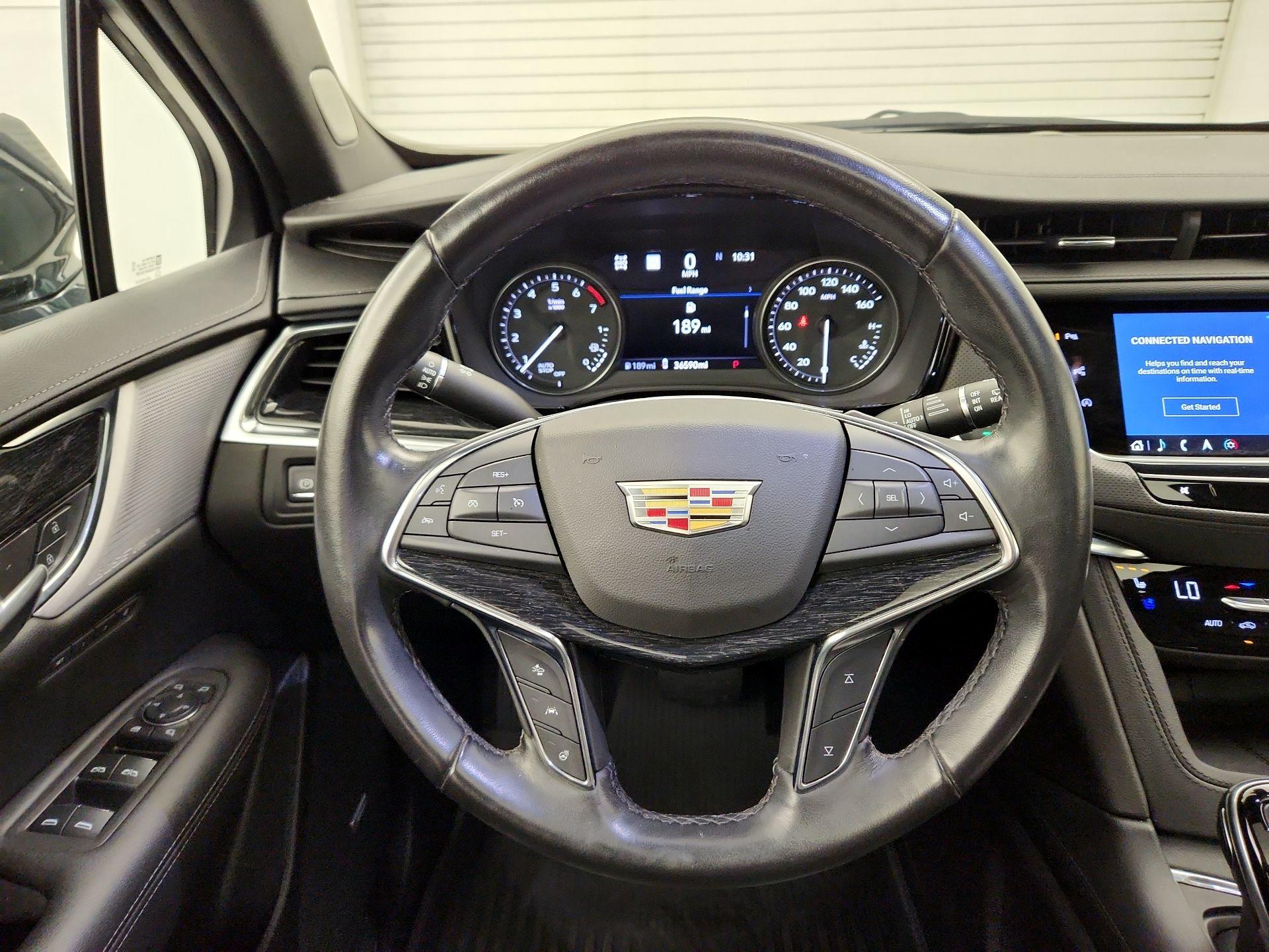 Thumbnail: 2021 Cadillac XT5 - 10