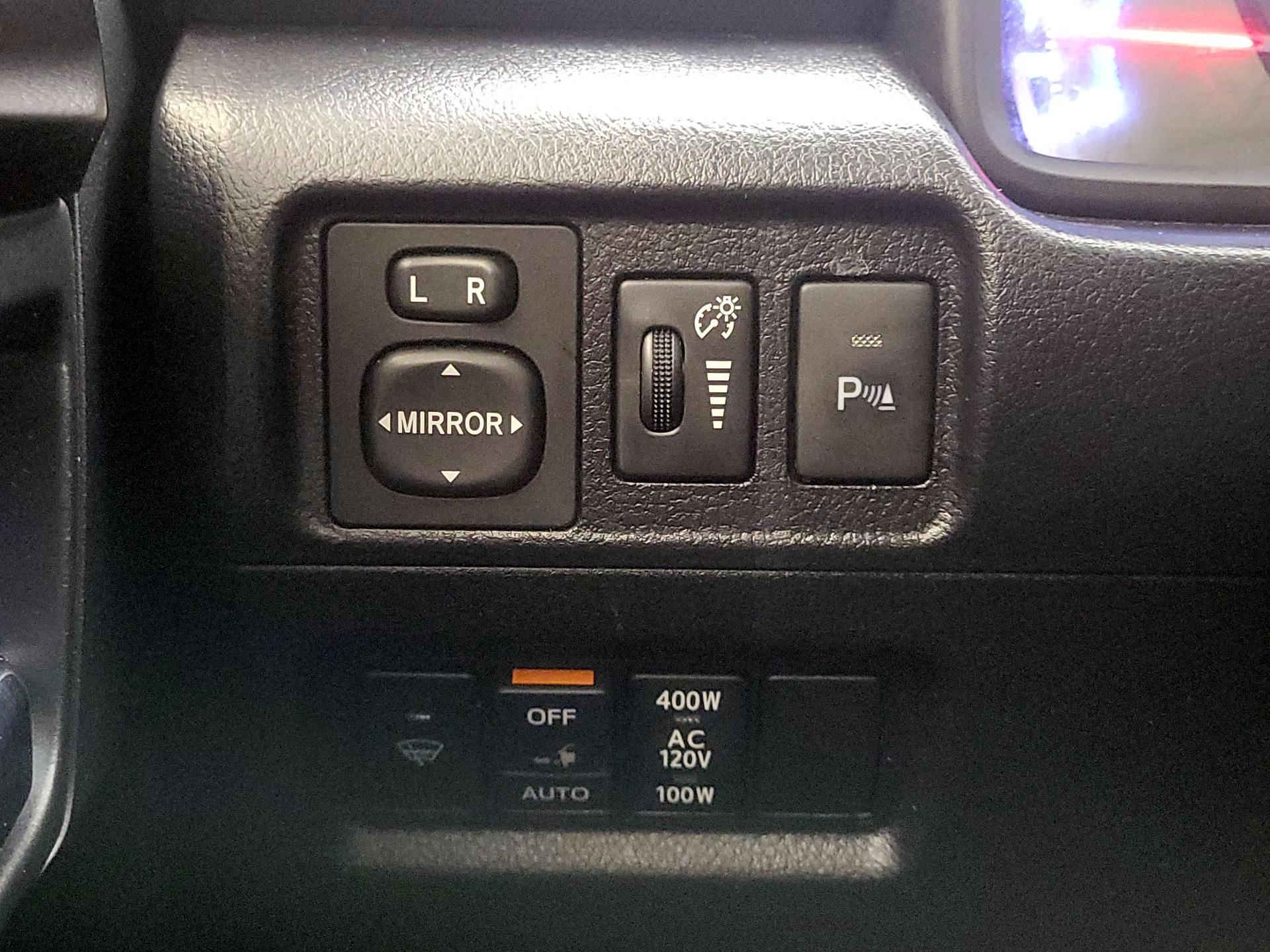 Thumbnail: 2019 Toyota 4Runner - 13
