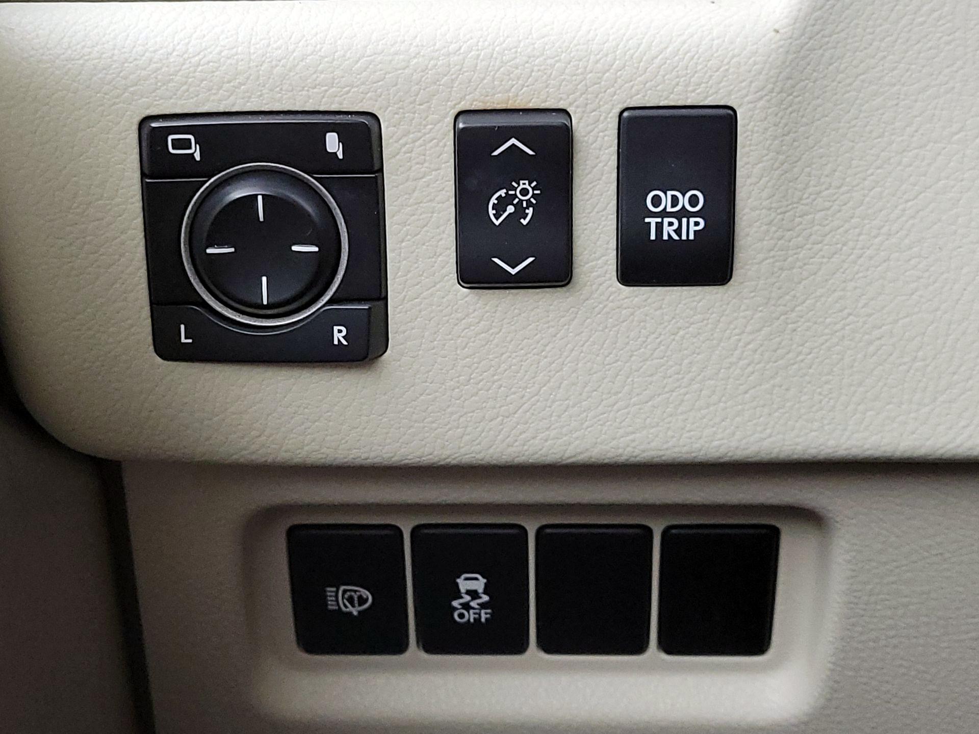 Thumbnail: 2014 Lexus GX - 13