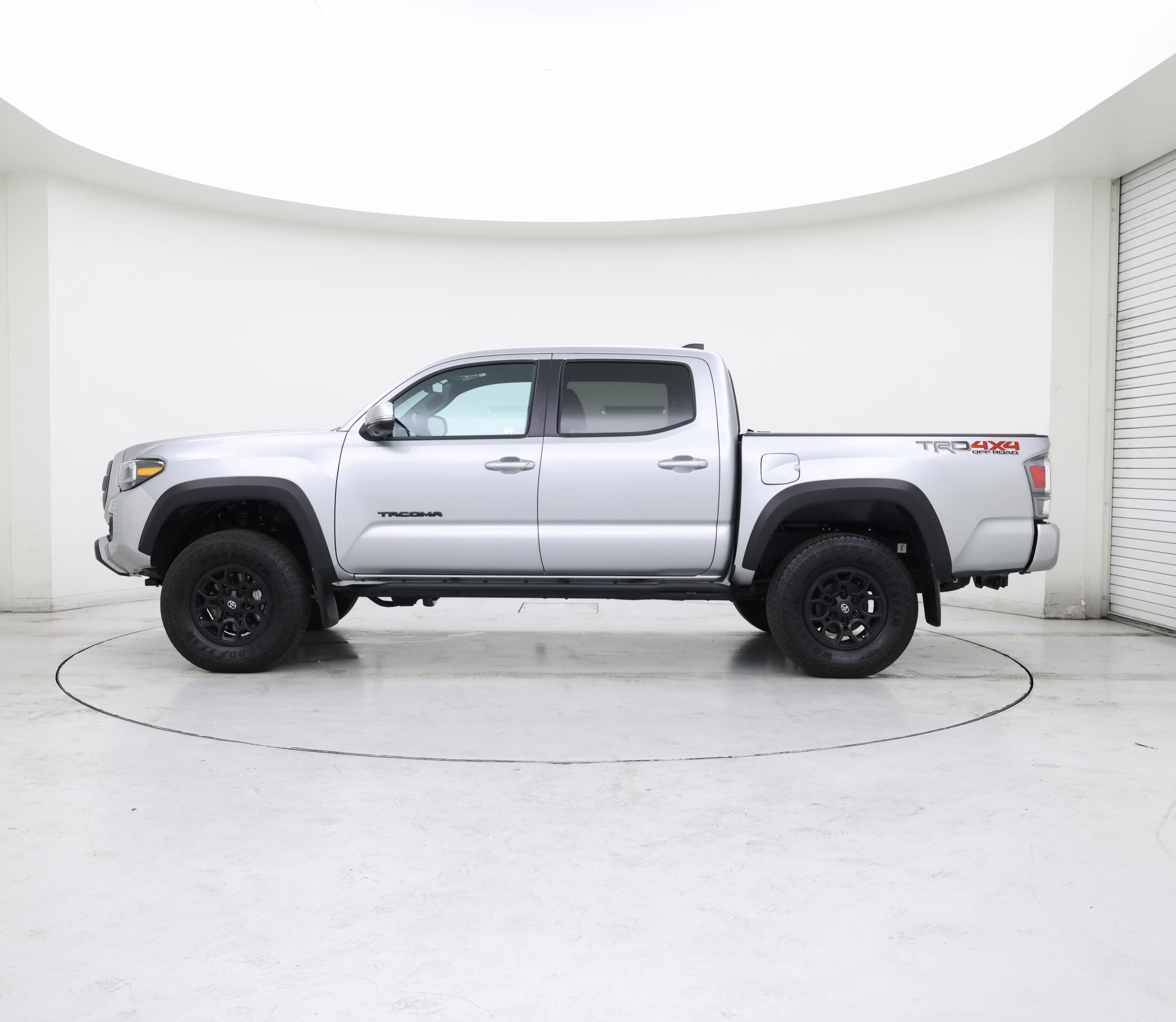 Thumbnail: 2023 Toyota Tacoma - 3