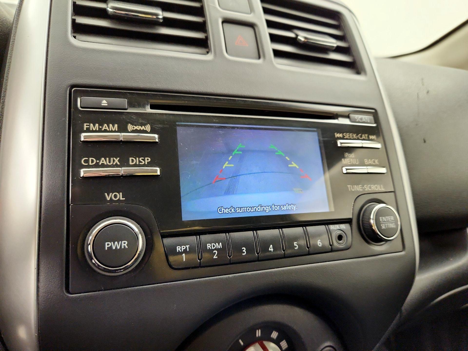 Thumbnail: 2014 Nissan Versa Note - 14