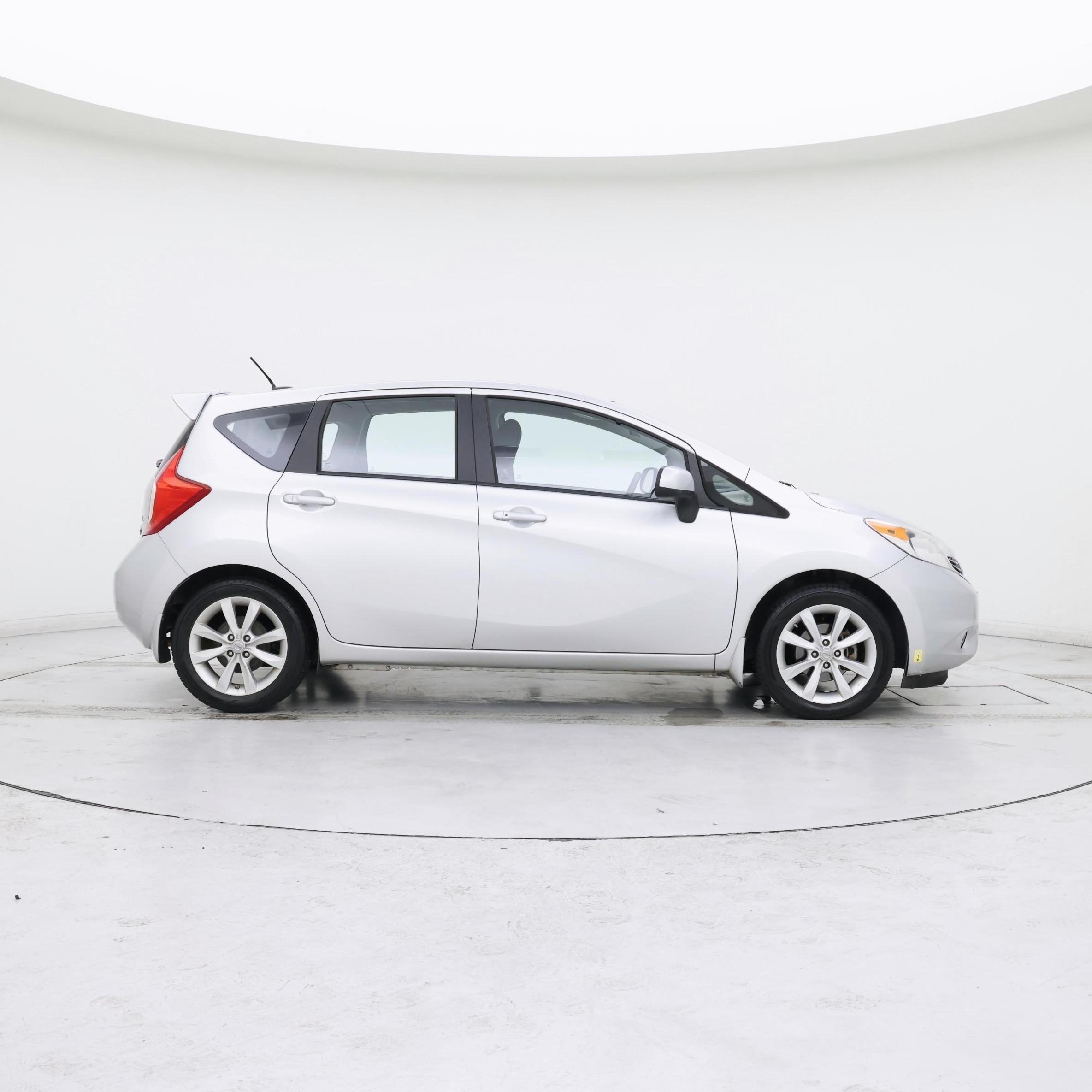 Thumbnail: 2014 Nissan Versa Note - 7
