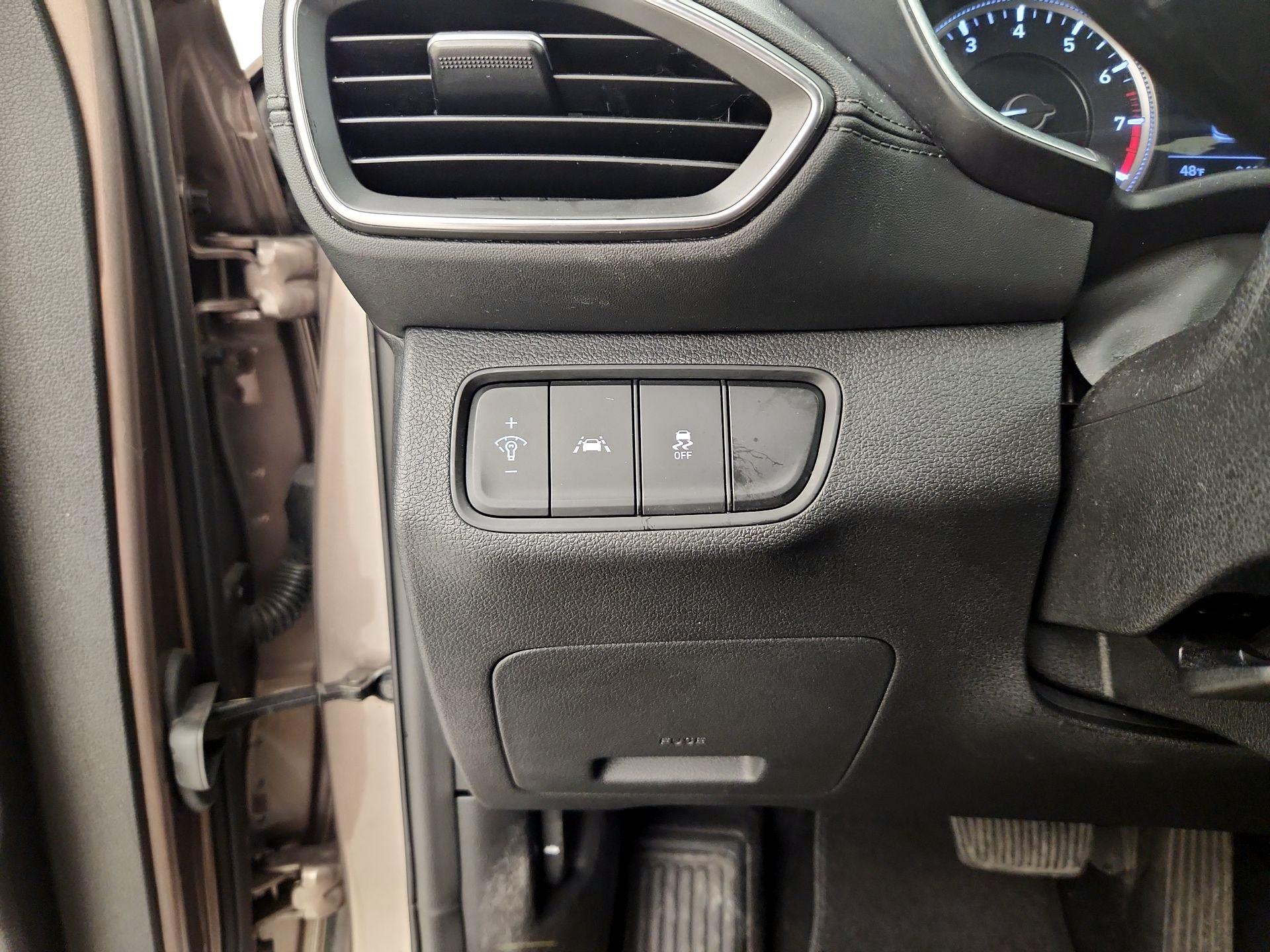 Thumbnail: 2020 Hyundai Santa Fe - 13