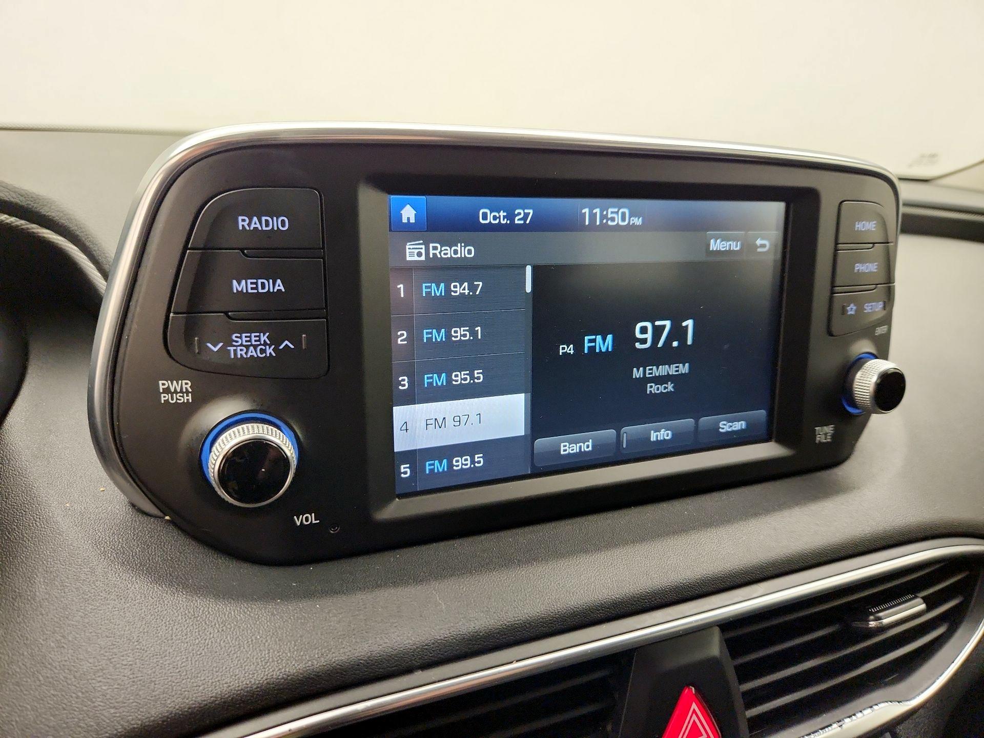 Thumbnail: 2020 Hyundai Santa Fe - 15