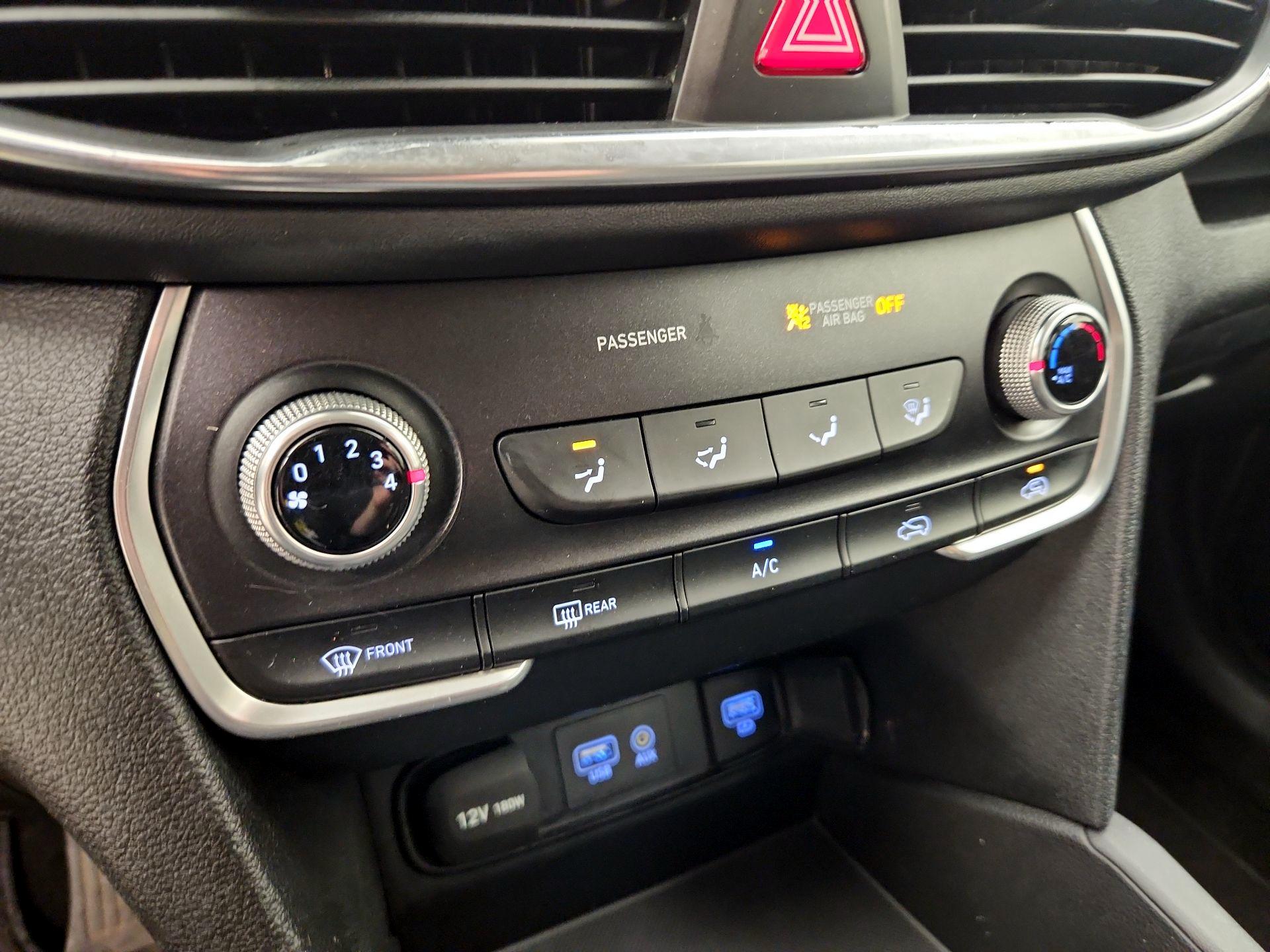 Thumbnail: 2020 Hyundai Santa Fe - 16