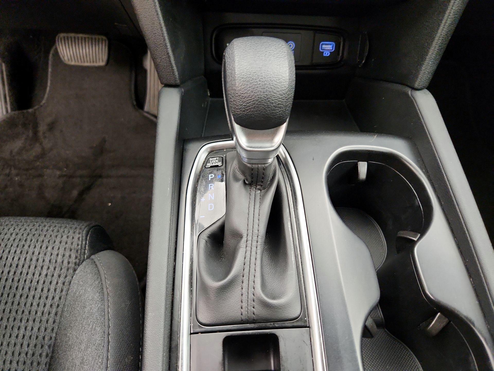 Thumbnail: 2020 Hyundai Santa Fe - 17