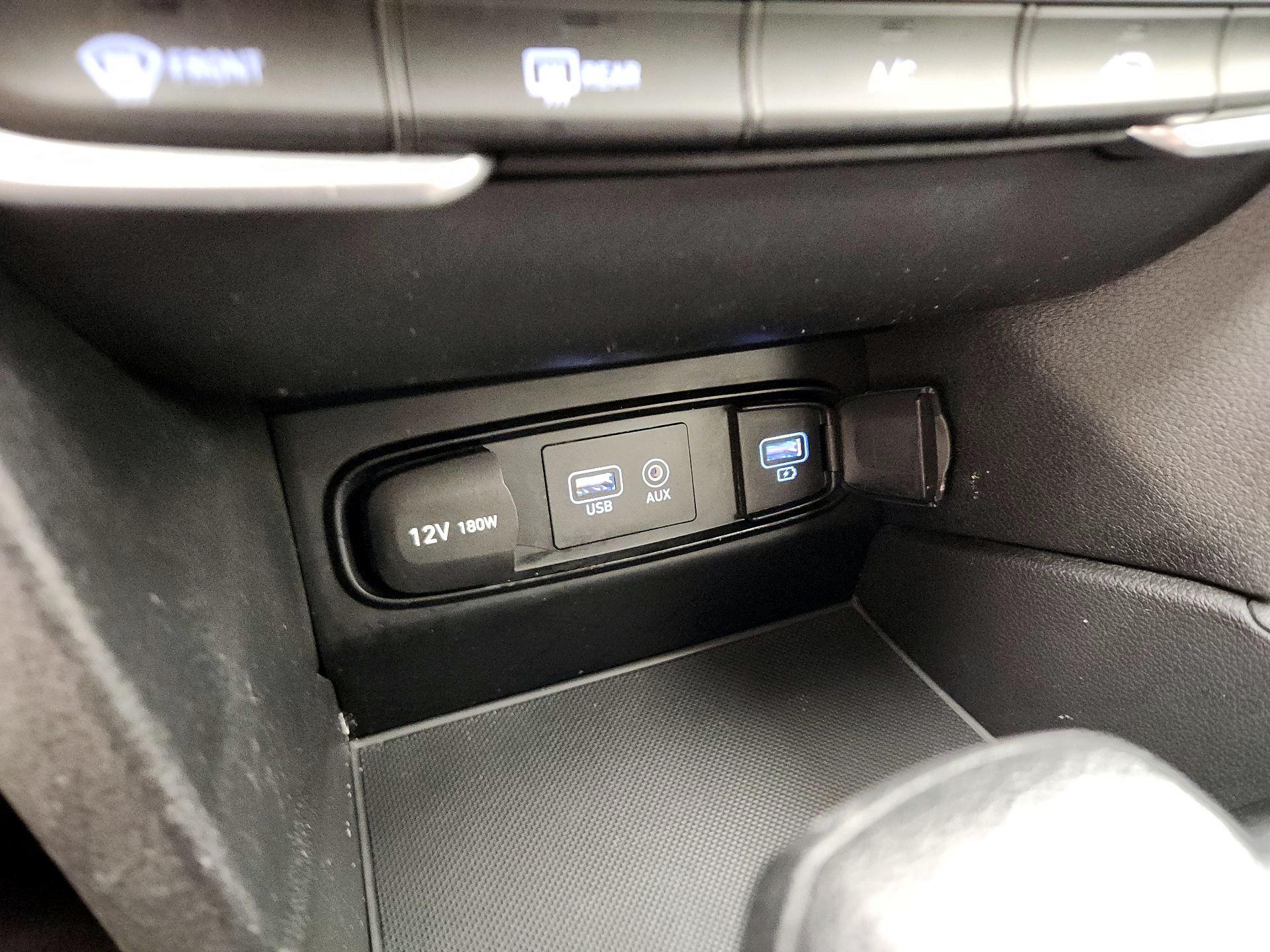 Thumbnail: 2020 Hyundai Santa Fe - 18