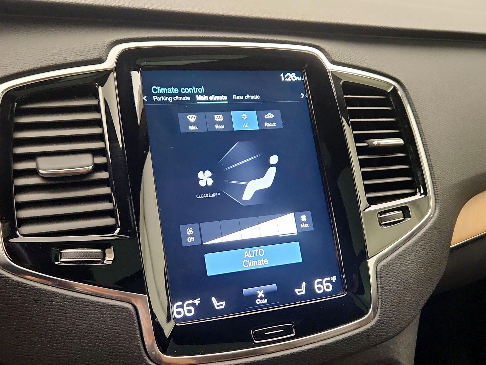 Thumbnail: 2021 Volvo XC90 - 17