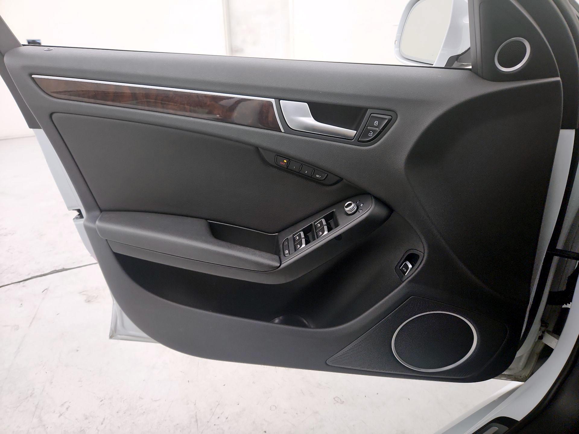 Thumbnail: 2015 Audi A4 - 12