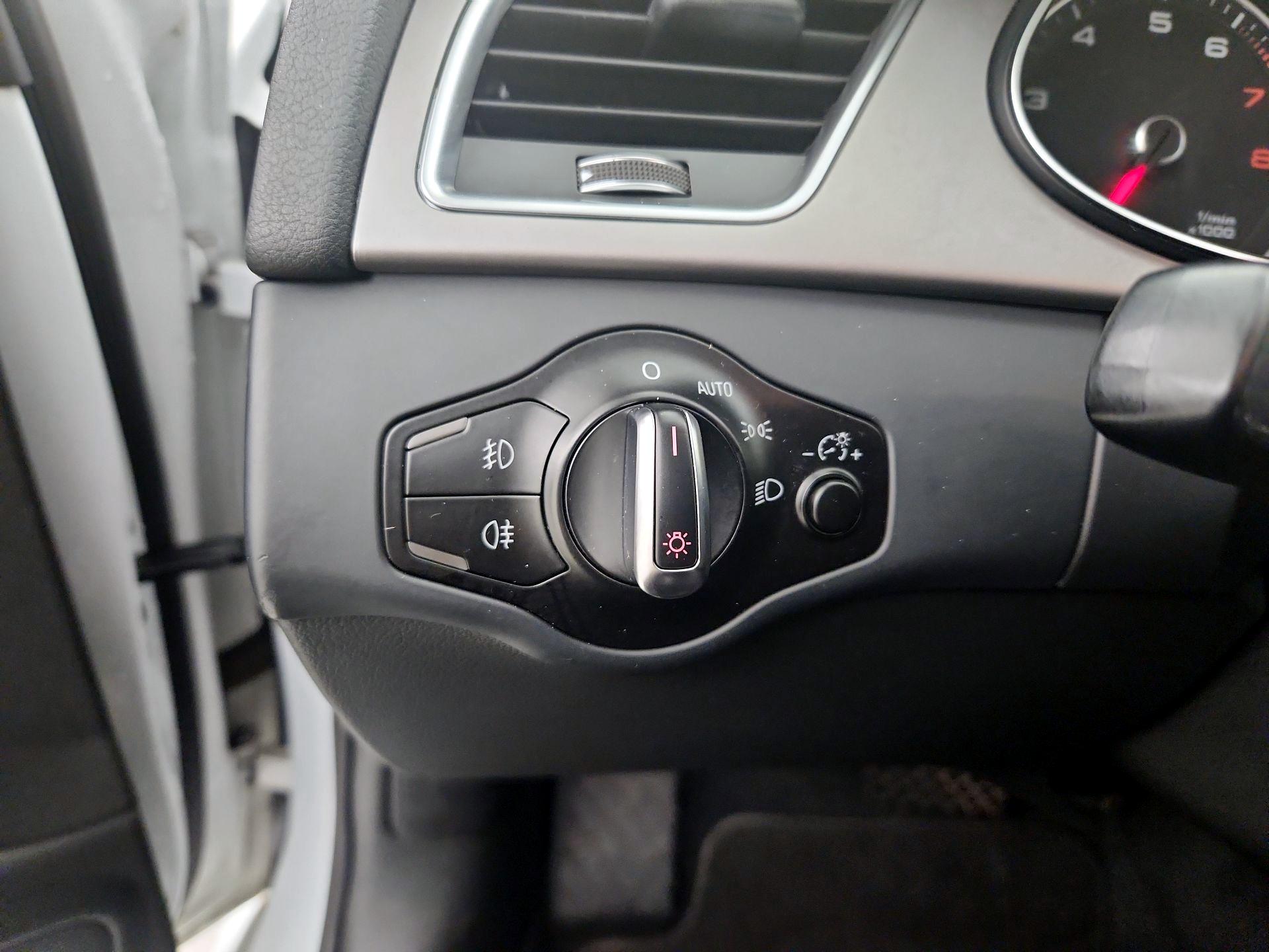 Thumbnail: 2015 Audi A4 - 13