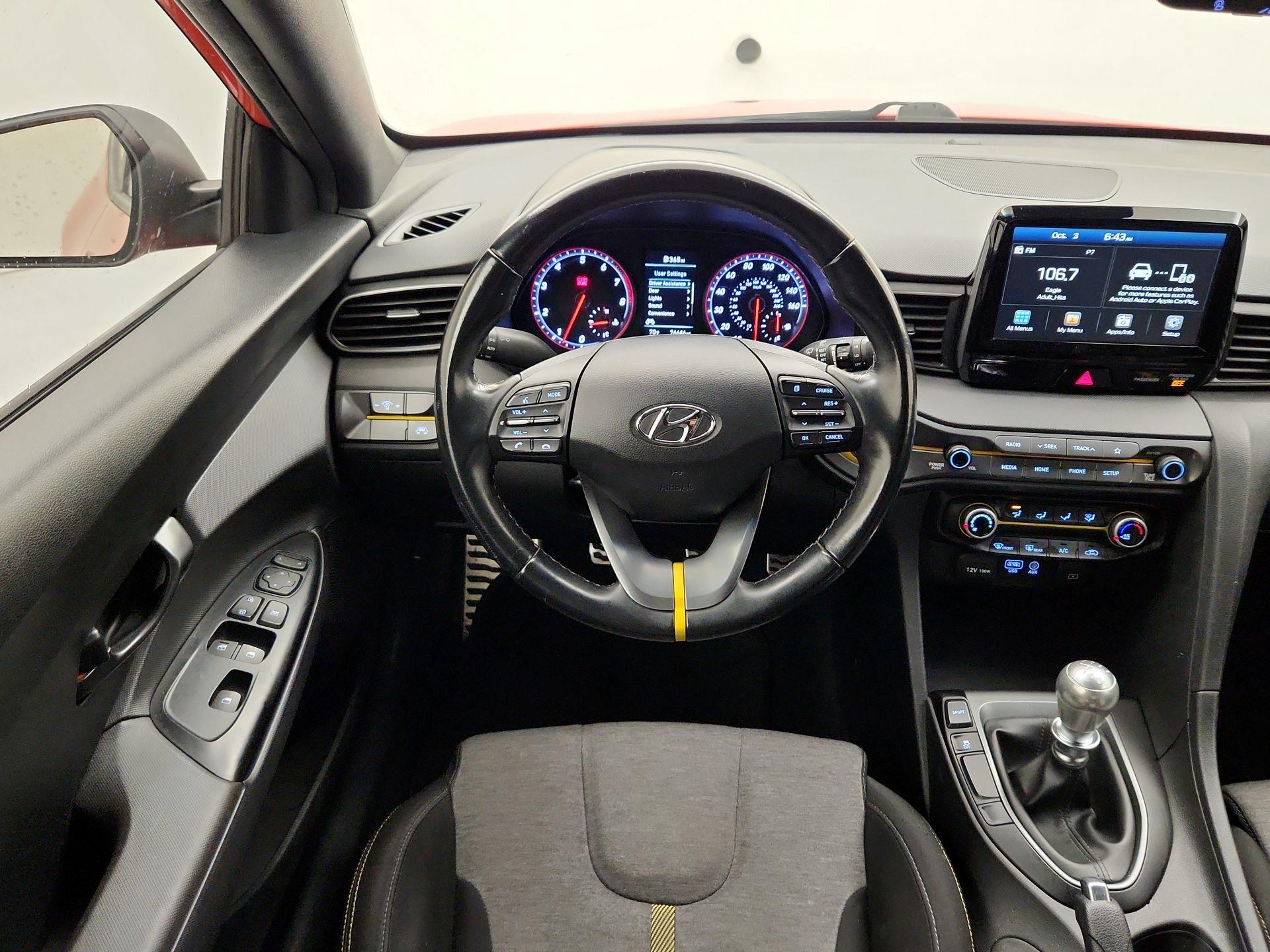 Thumbnail: 2019 Hyundai Veloster - 10