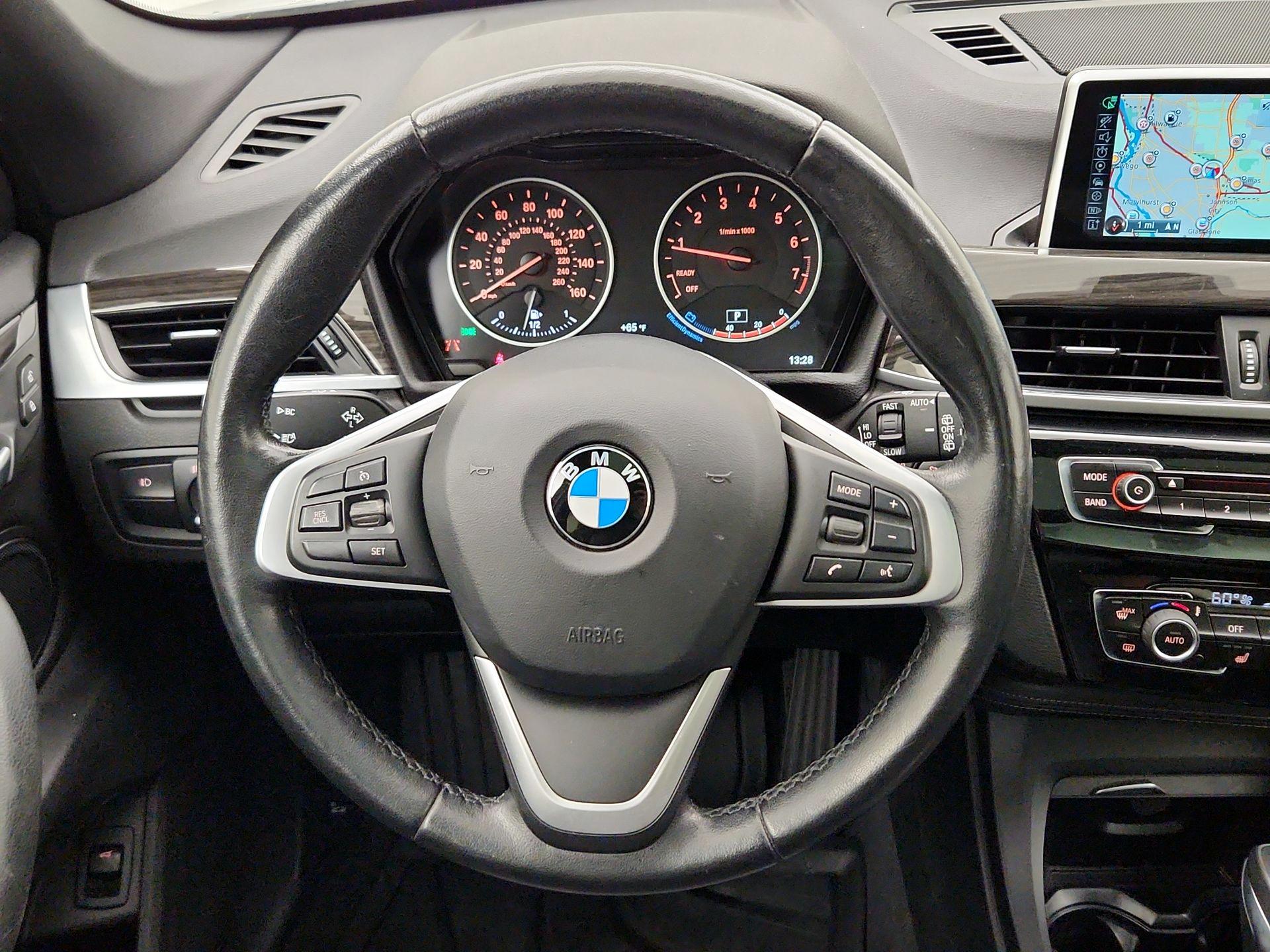 Thumbnail: 2017 BMW X1 - 10