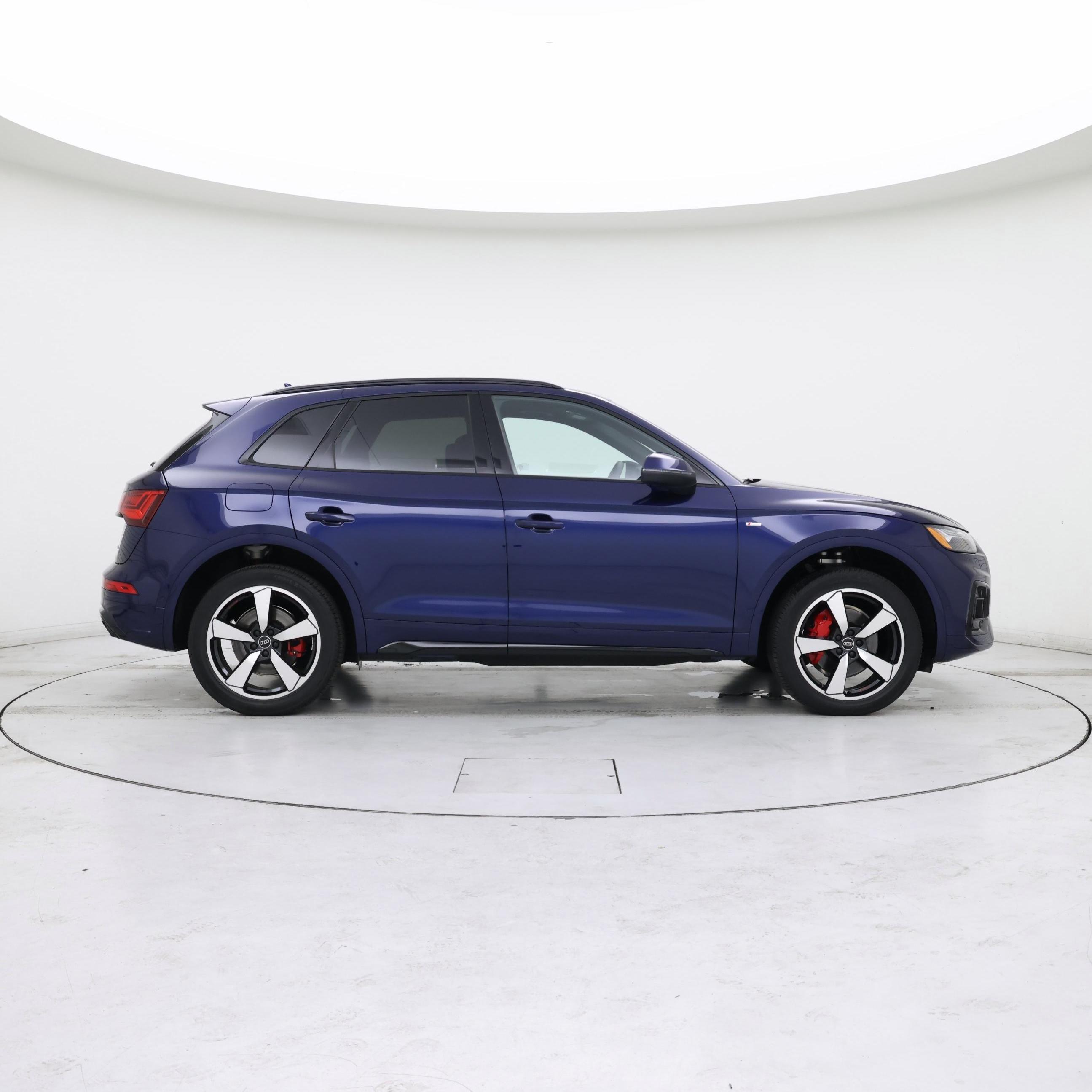 Thumbnail: 2024 Audi Q5 - 7