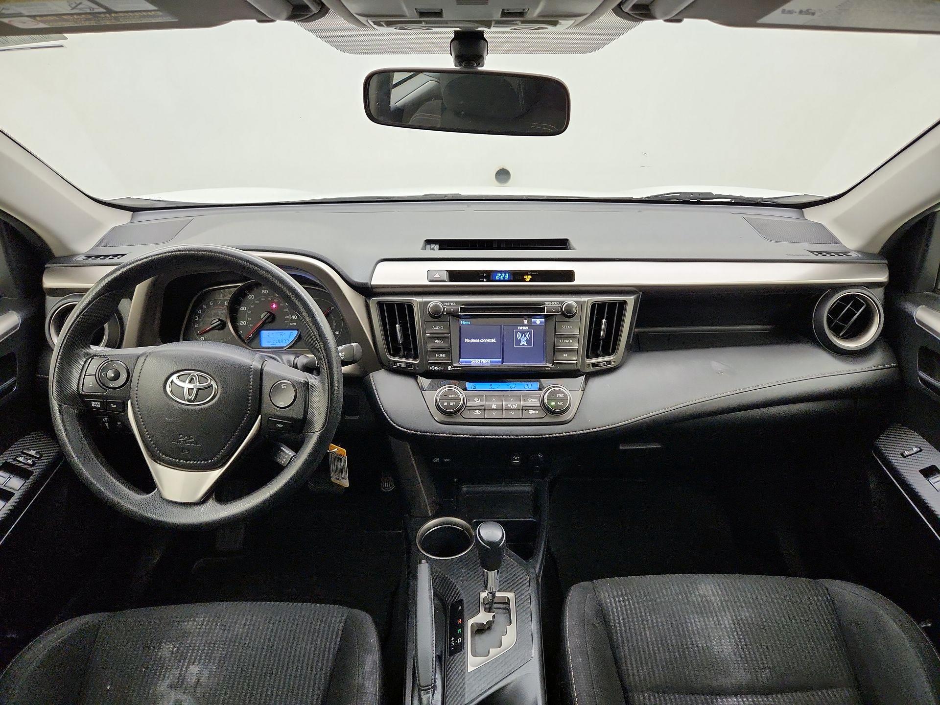 Thumbnail: 2015 Toyota RAV4 - 9
