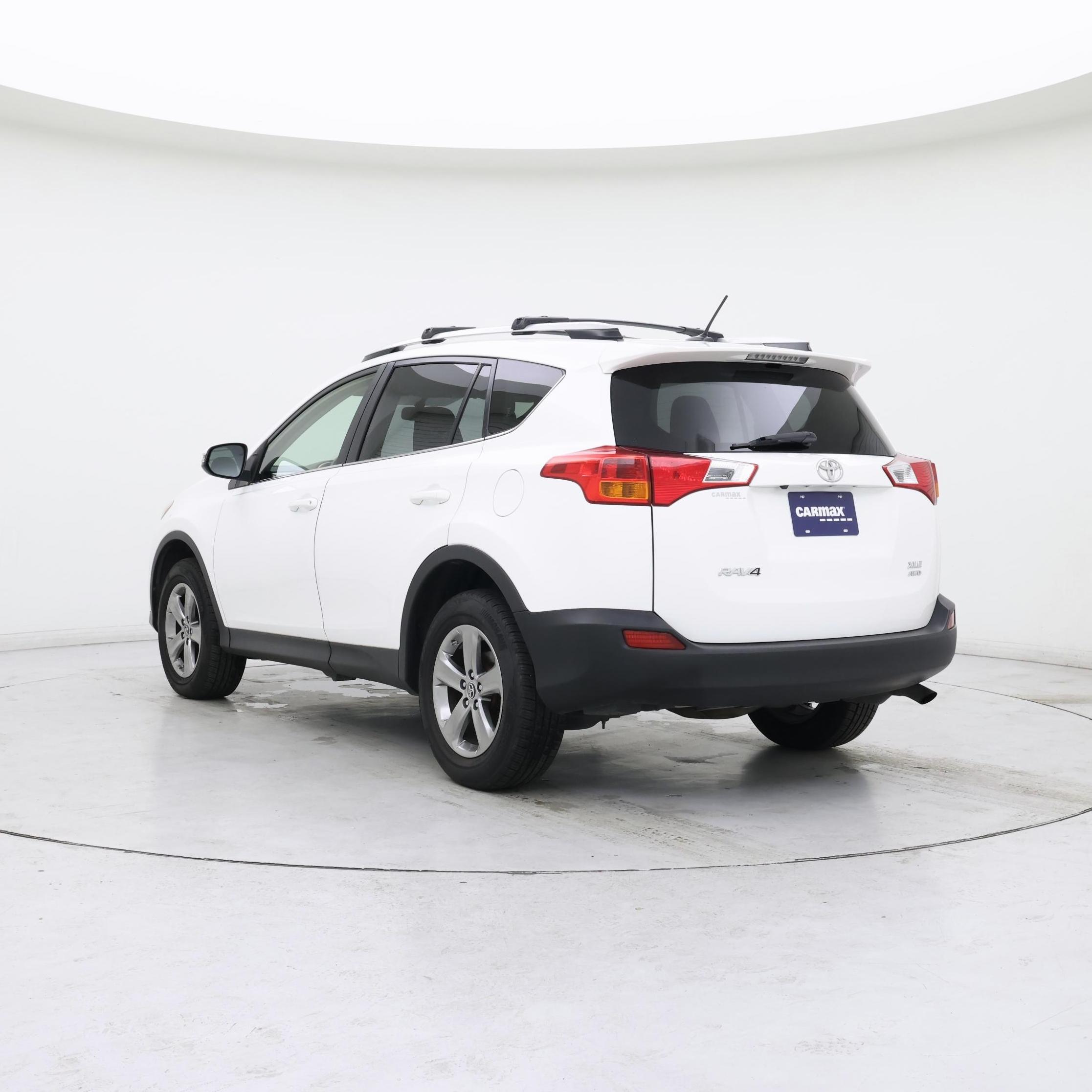 Thumbnail: 2015 Toyota RAV4 - 2