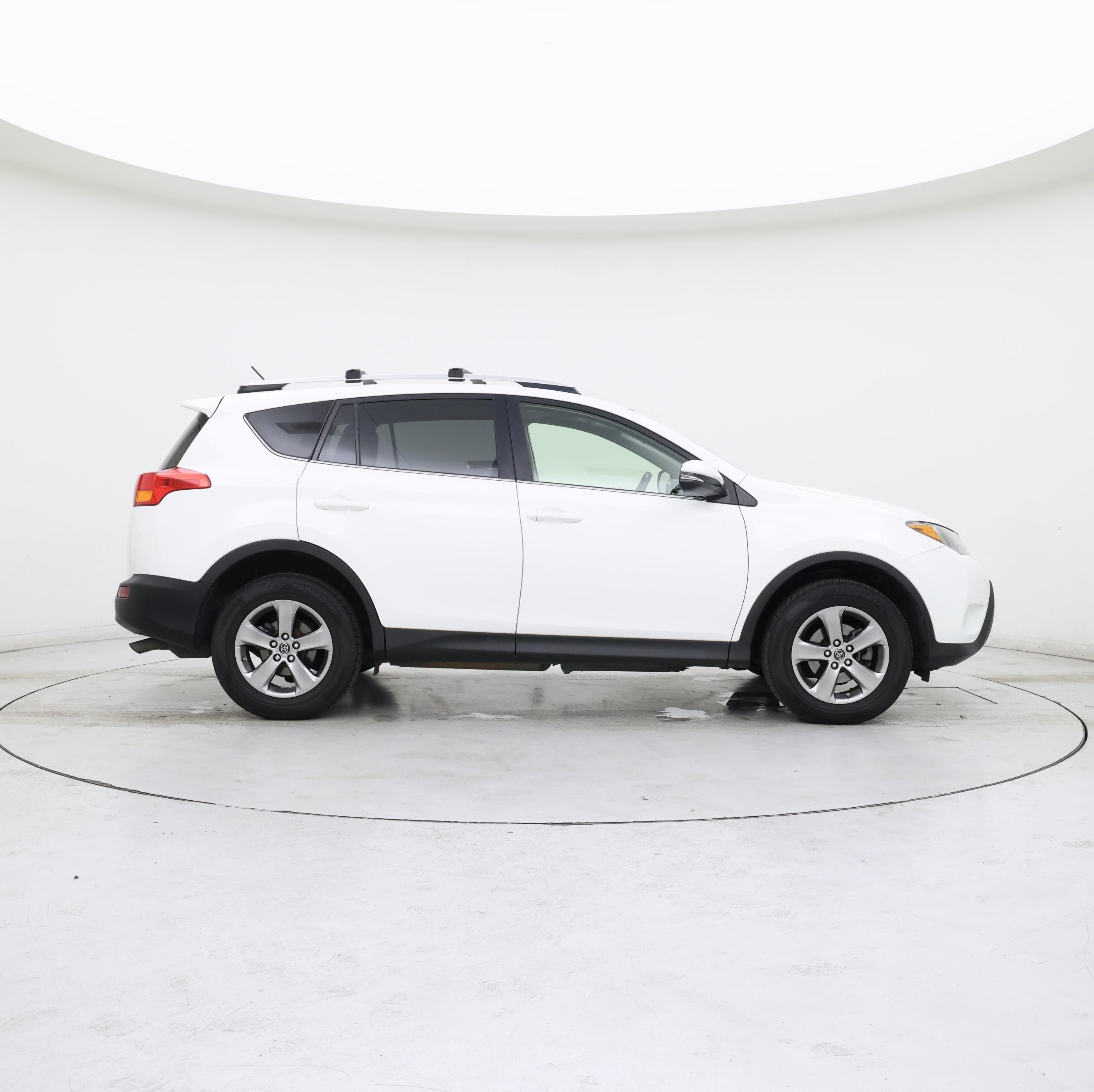Thumbnail: 2015 Toyota RAV4 - 7