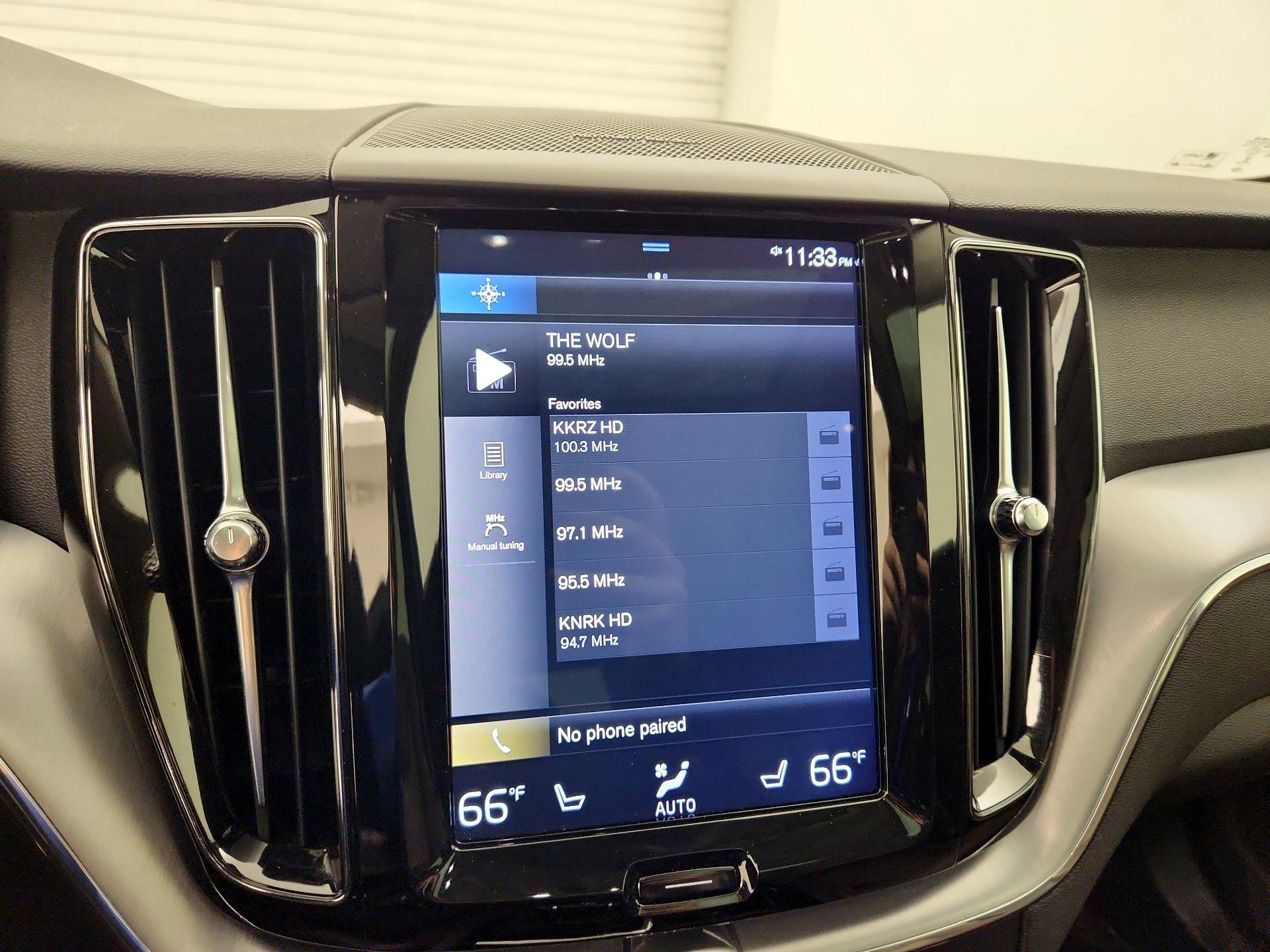 Thumbnail: 2019 Volvo XC60 - 16
