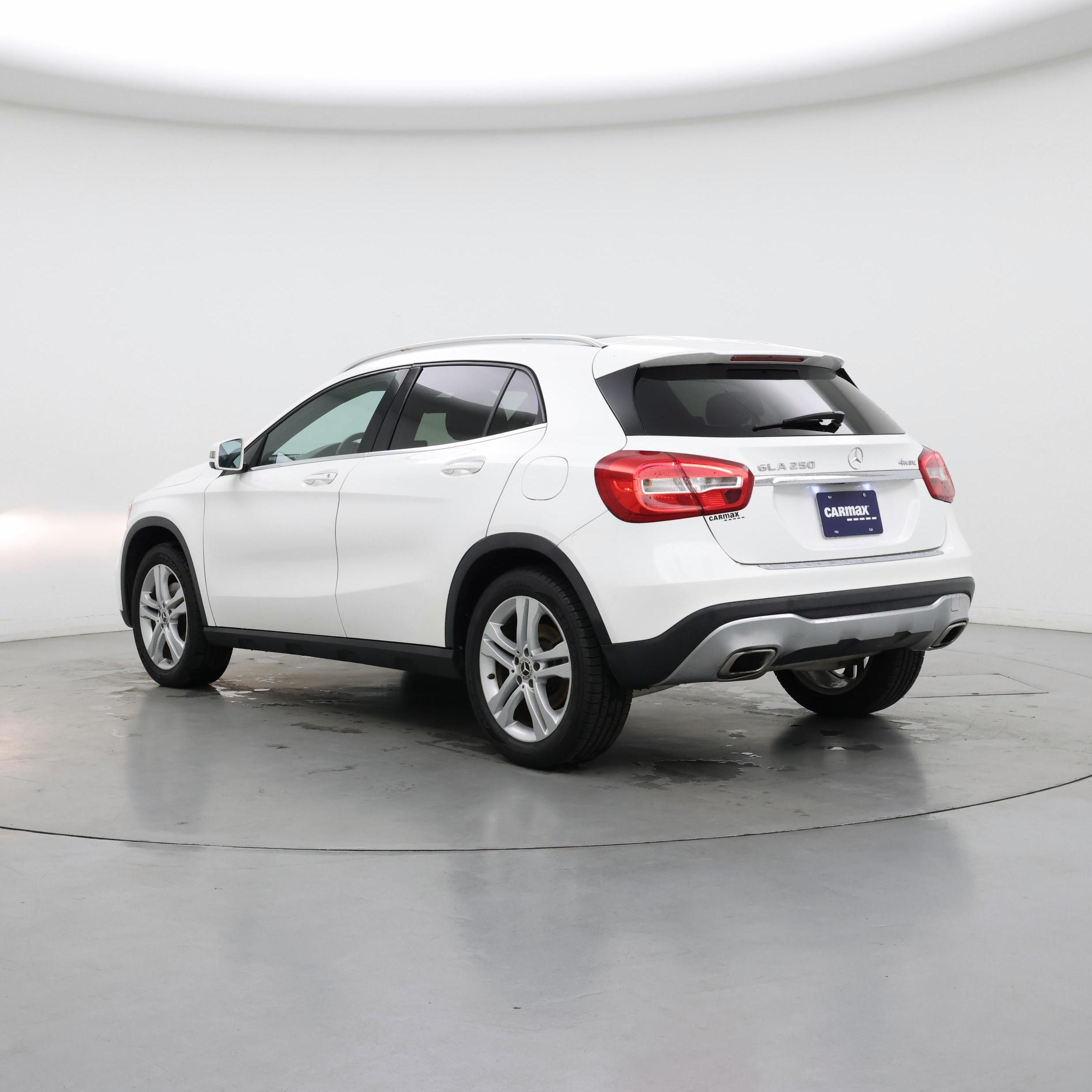 Thumbnail: 2019 Mercedes-Benz GLA - 2