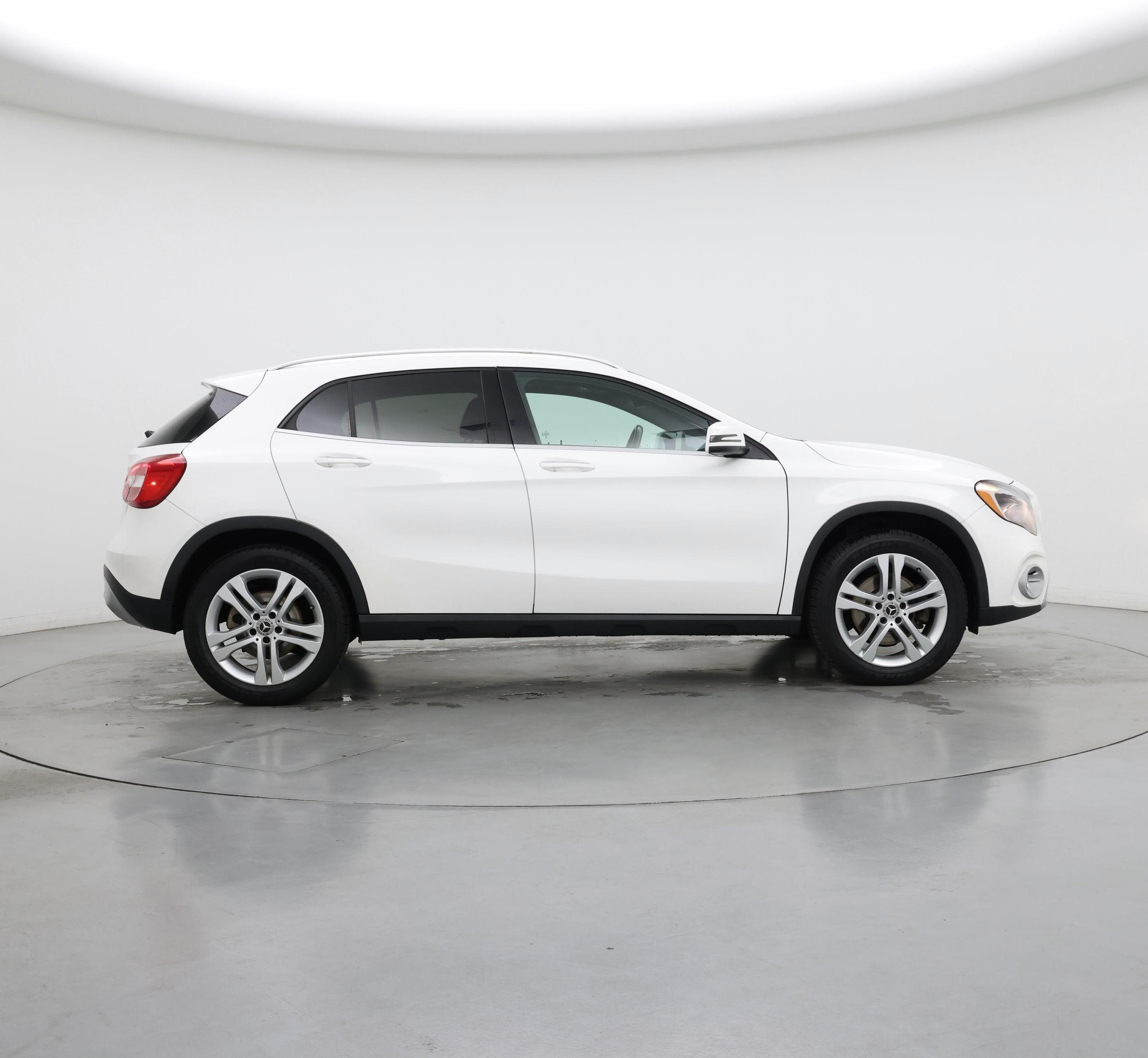 Thumbnail: 2019 Mercedes-Benz GLA - 7