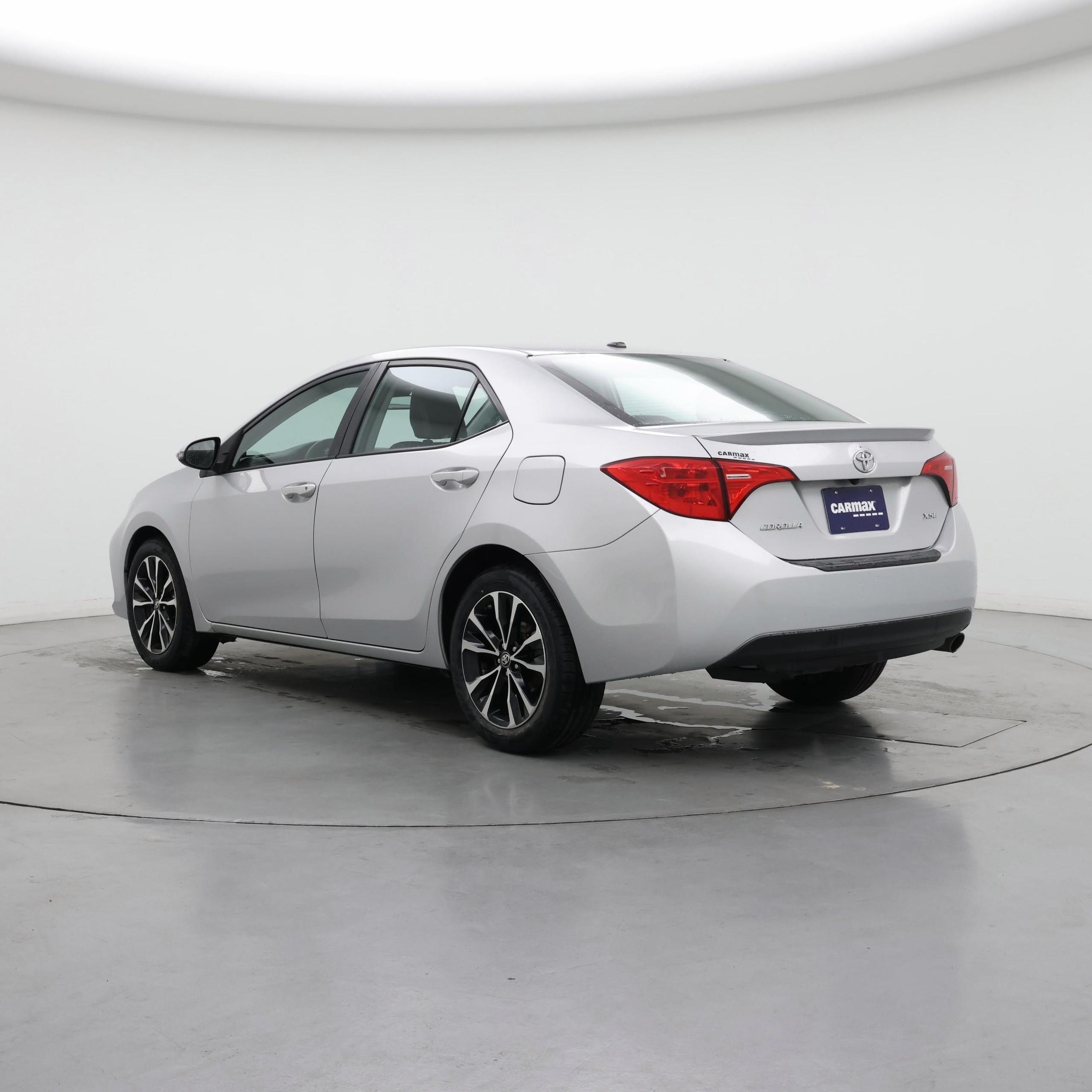 Thumbnail: 2017 Toyota Corolla - 2