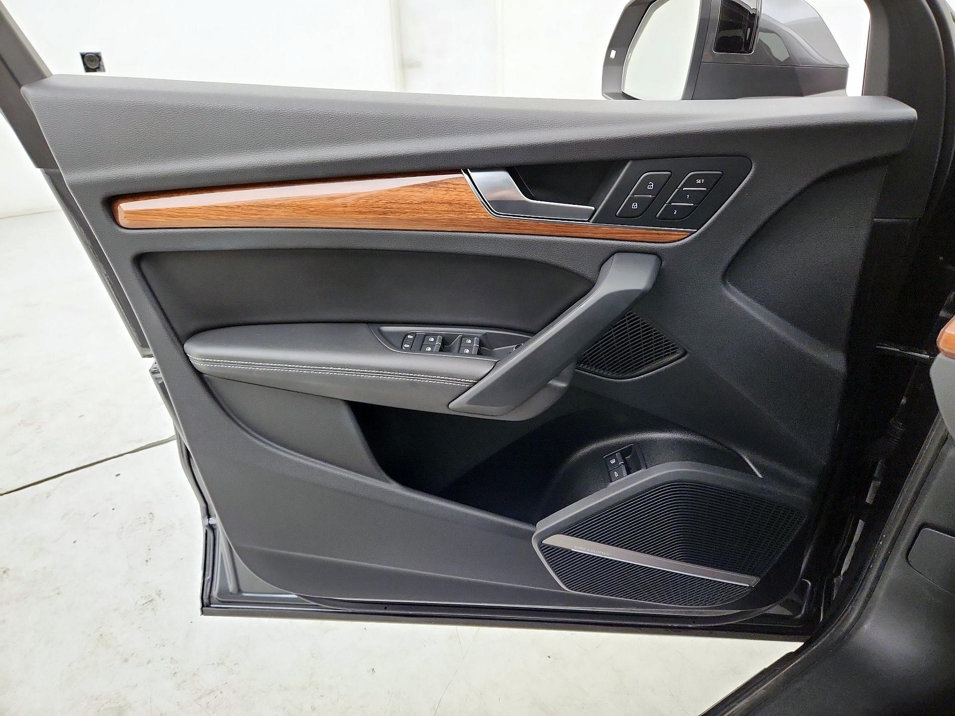 Thumbnail: 2021 Audi Q5 - 12