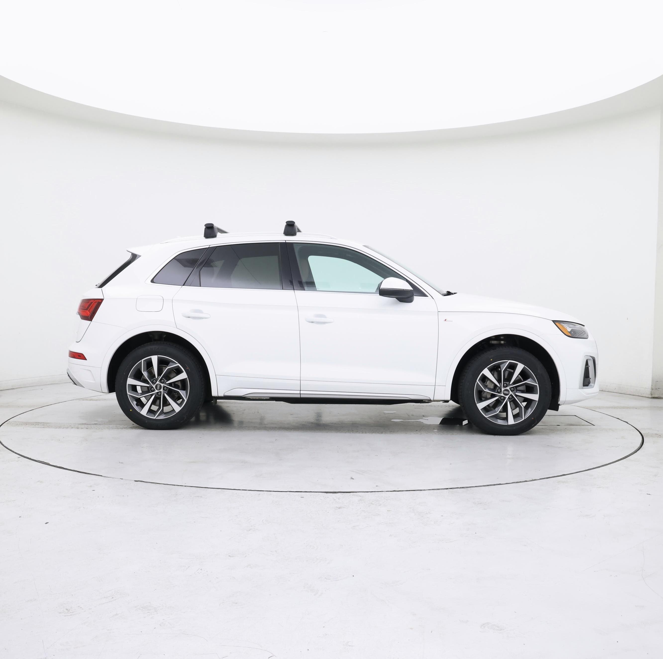 Thumbnail: 2022 Audi Q5 - 7