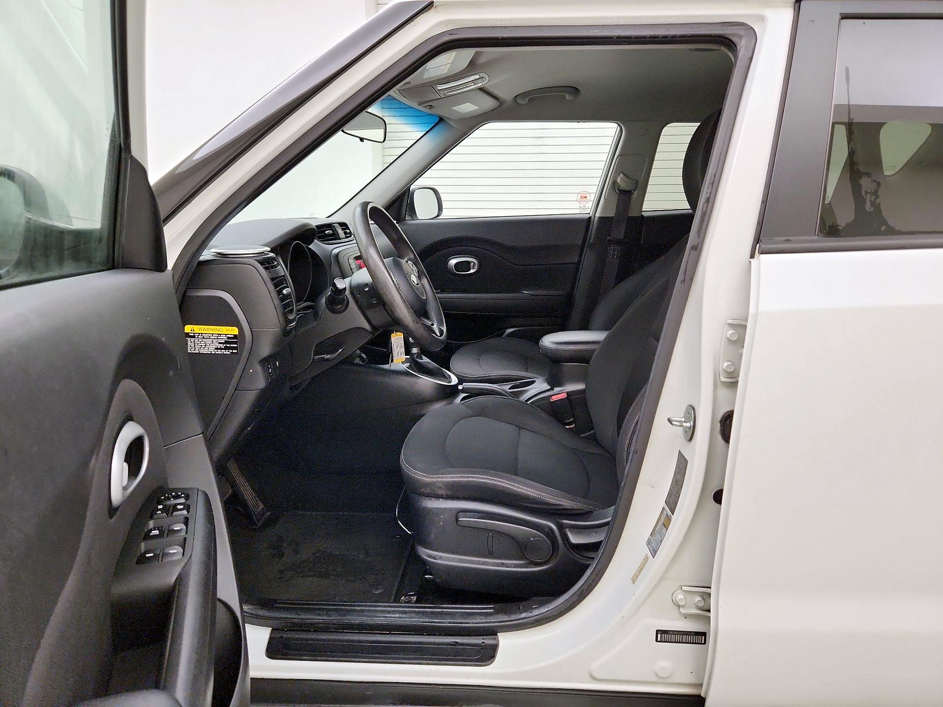 Thumbnail: 2015 Kia Soul - 11