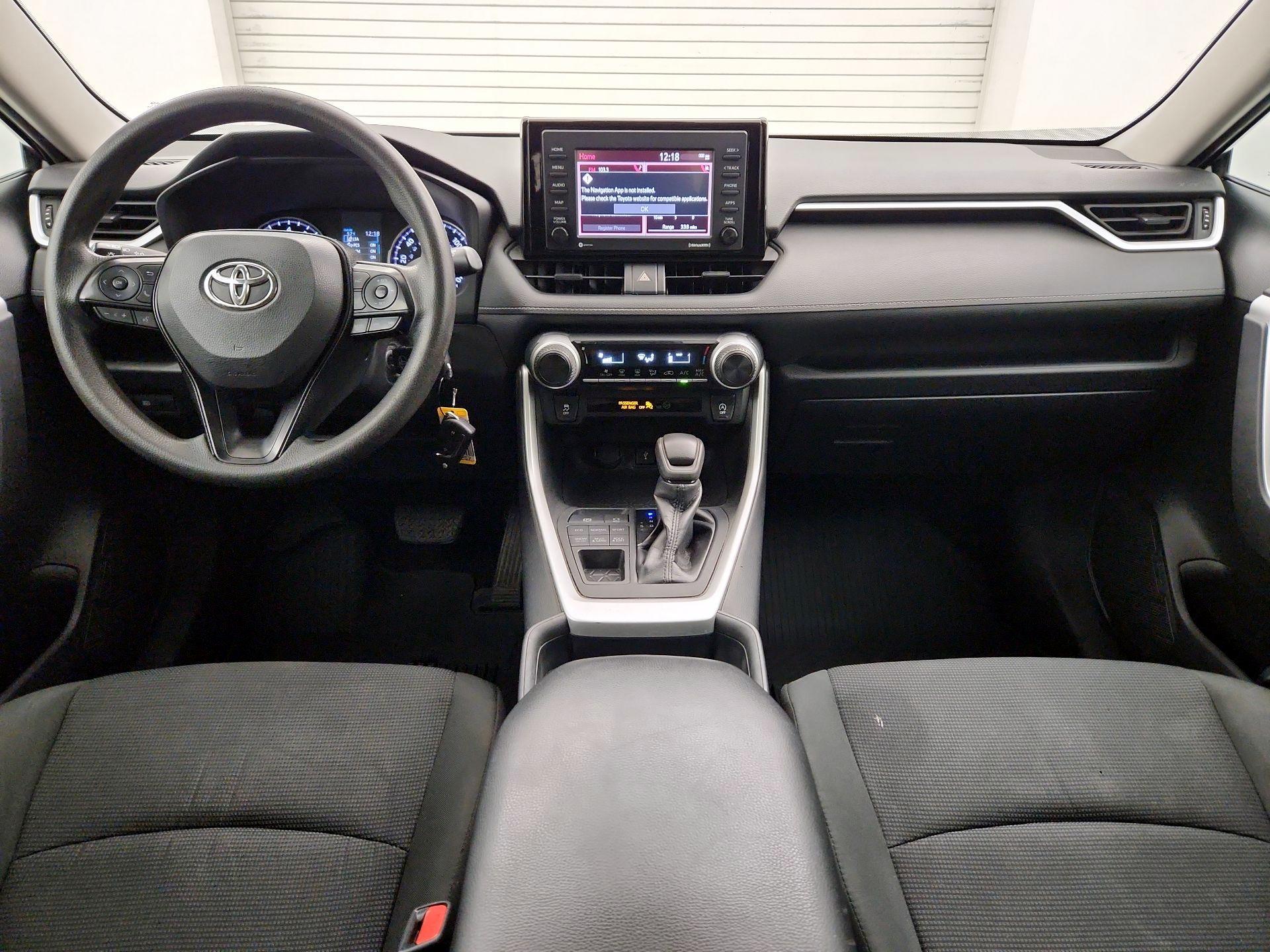 Thumbnail: 2021 Toyota RAV4 - 9