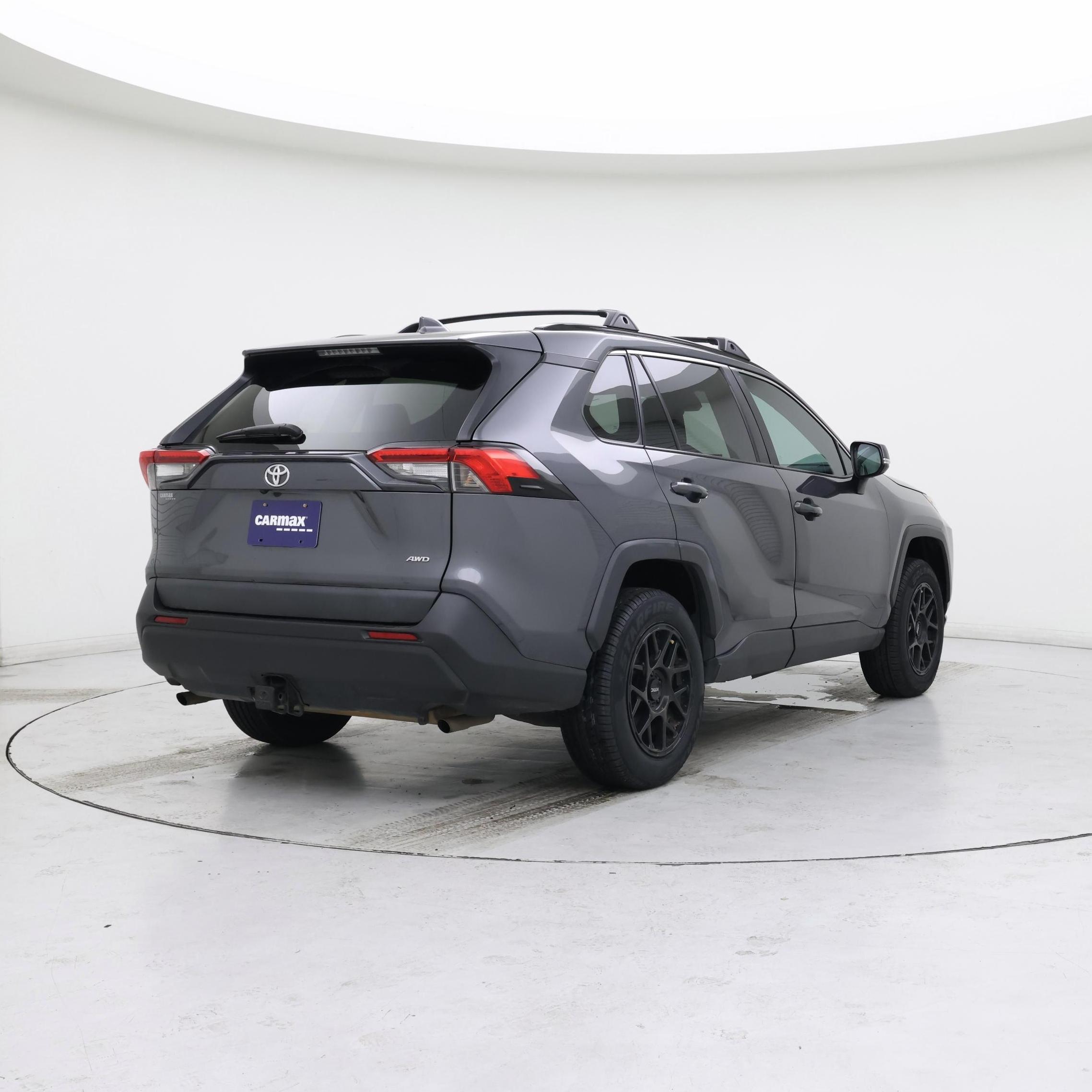 Thumbnail: 2021 Toyota RAV4 - 8