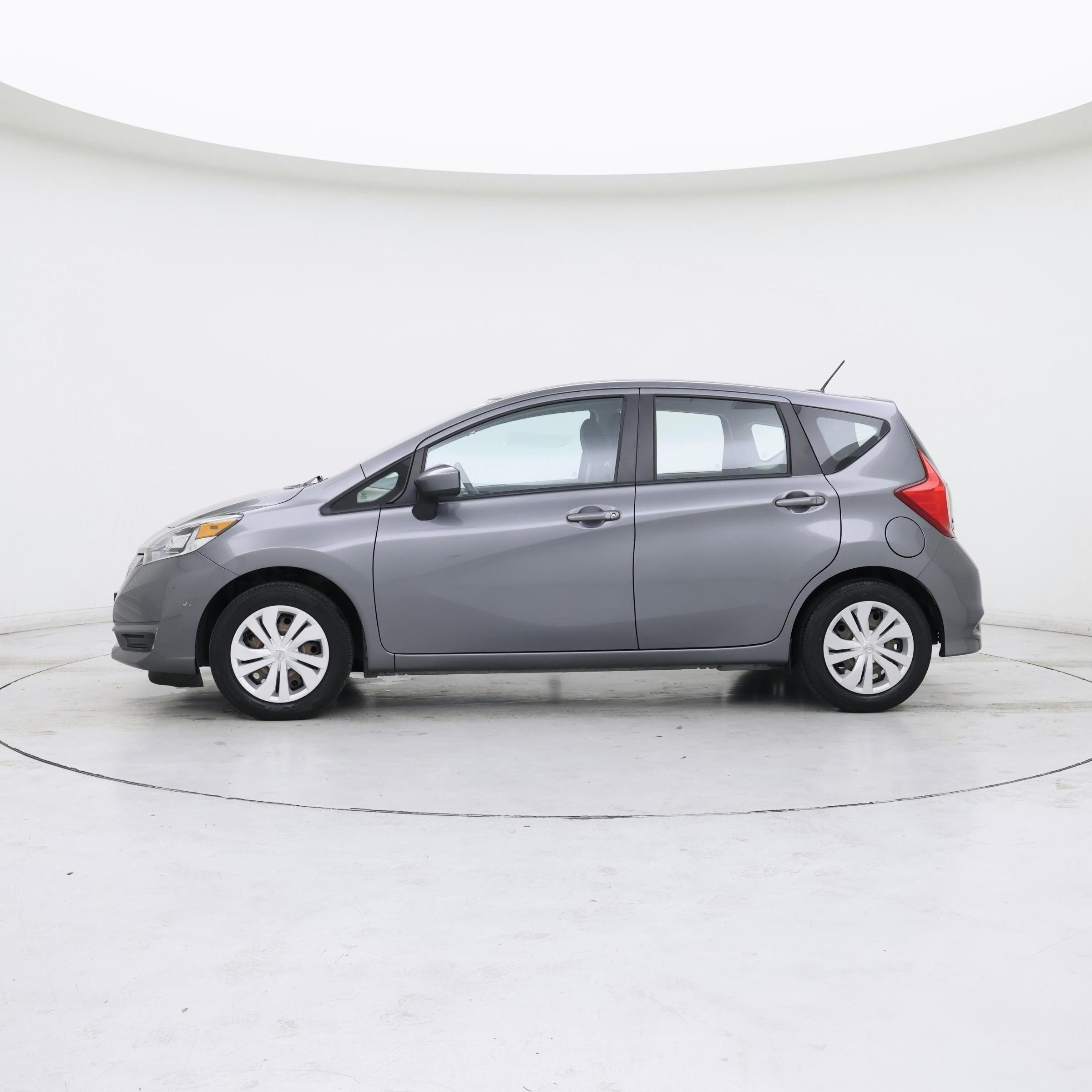 Thumbnail: 2017 Nissan Versa Note - 3