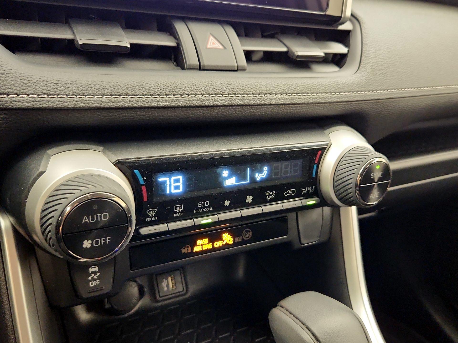 Thumbnail: 2024 Toyota RAV4 - 16