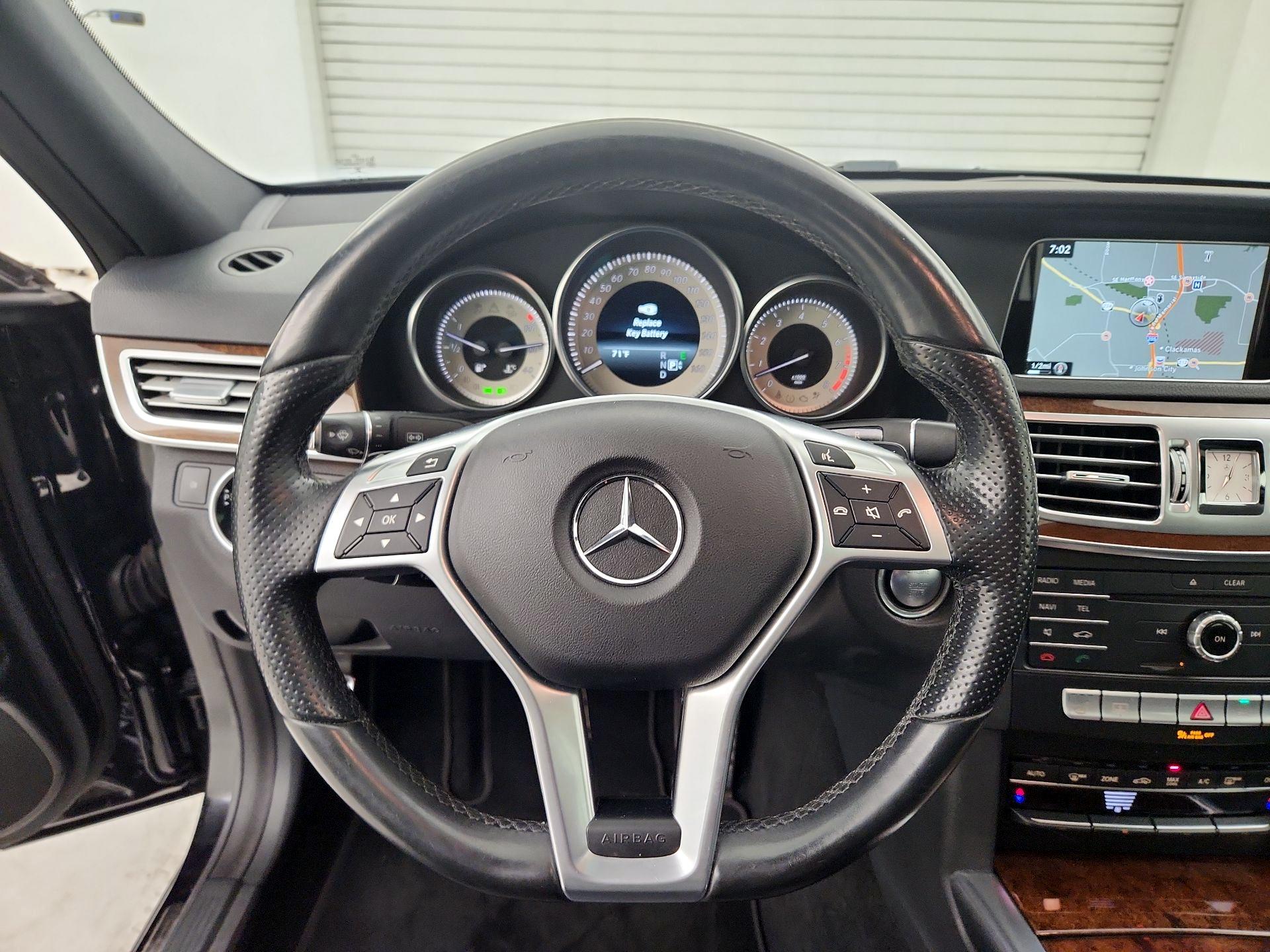 Thumbnail: 2016 Mercedes-Benz E-Class - 10