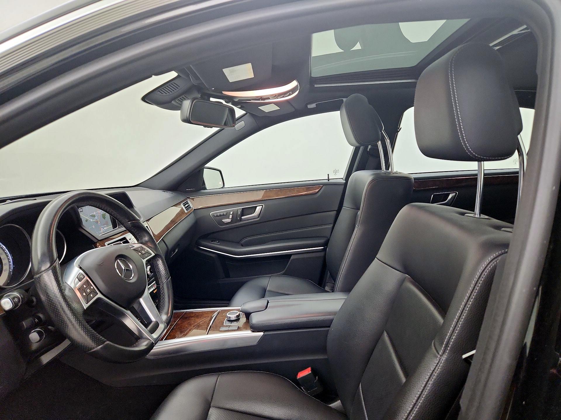 Thumbnail: 2016 Mercedes-Benz E-Class - 20