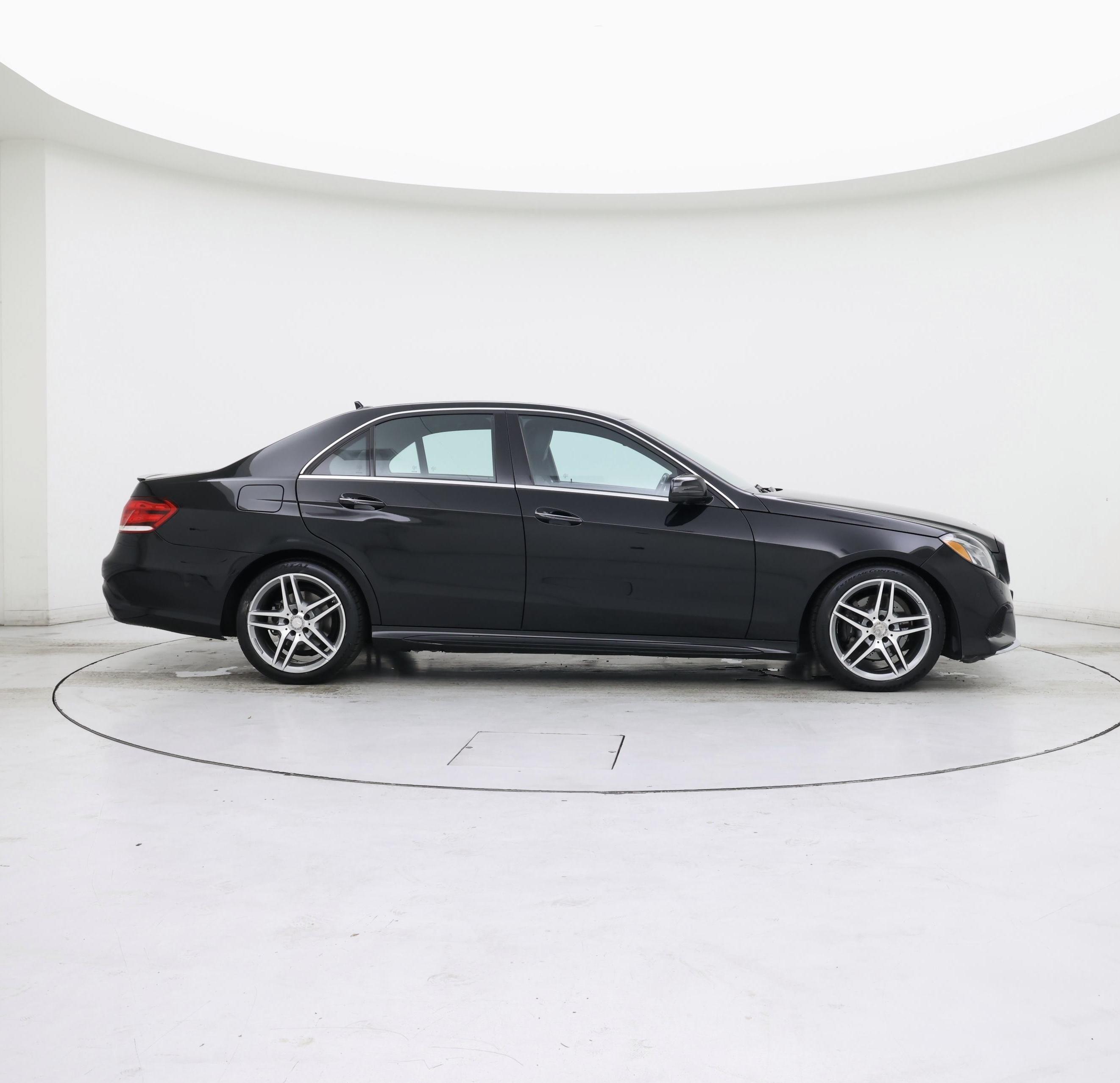 Thumbnail: 2016 Mercedes-Benz E-Class - 7