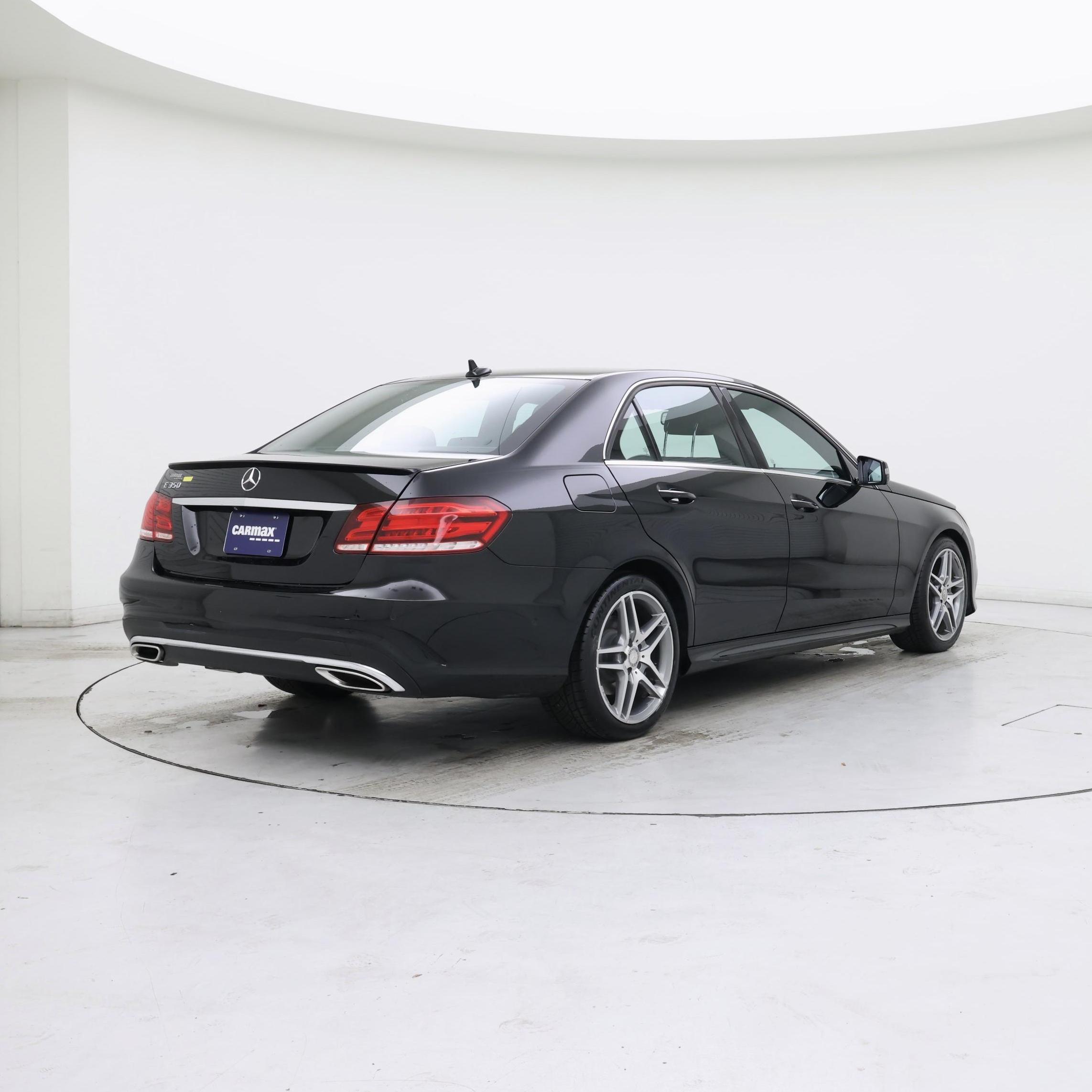 Thumbnail: 2016 Mercedes-Benz E-Class - 8