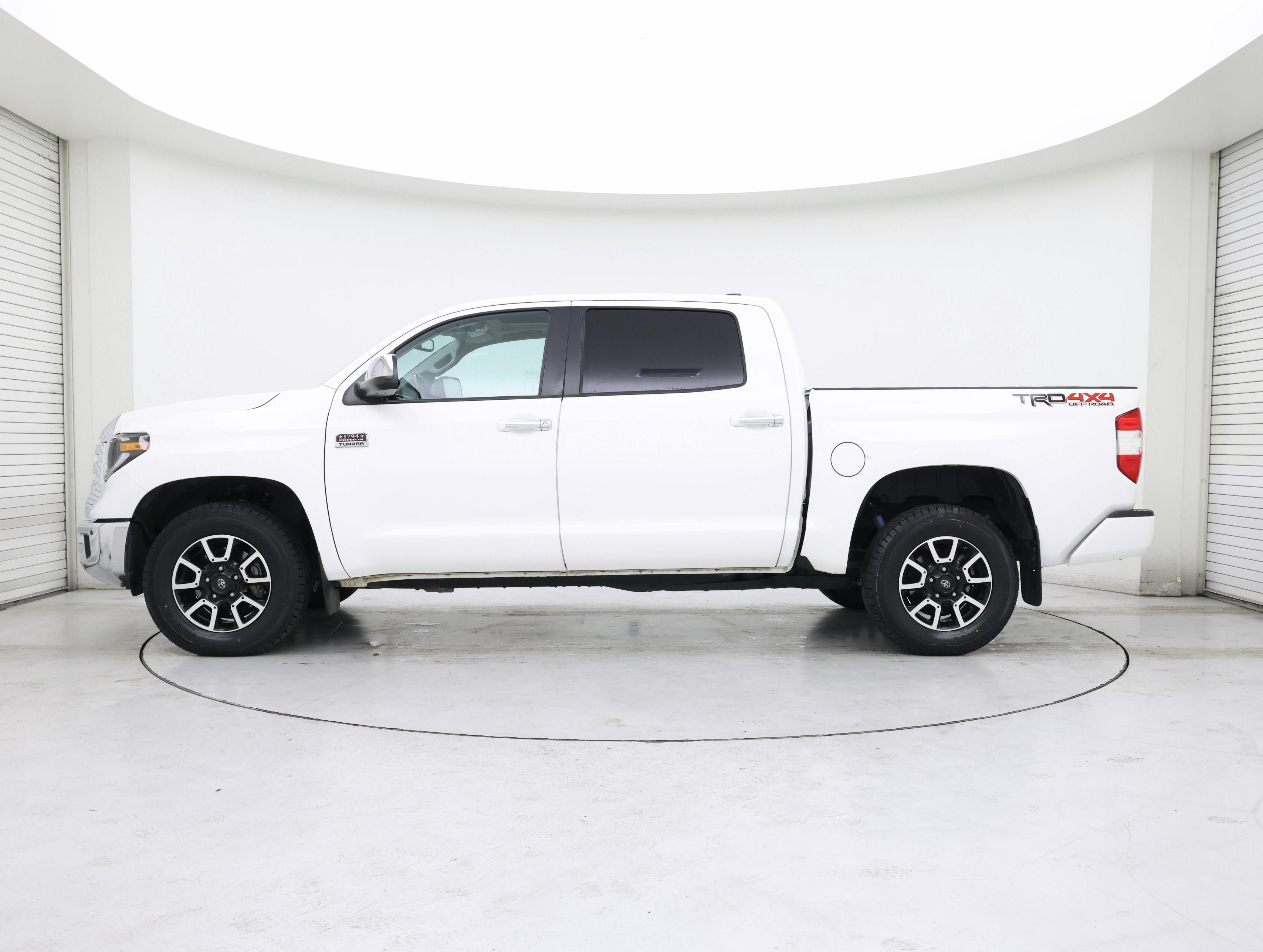 Thumbnail: 2020 Toyota Tundra - 3