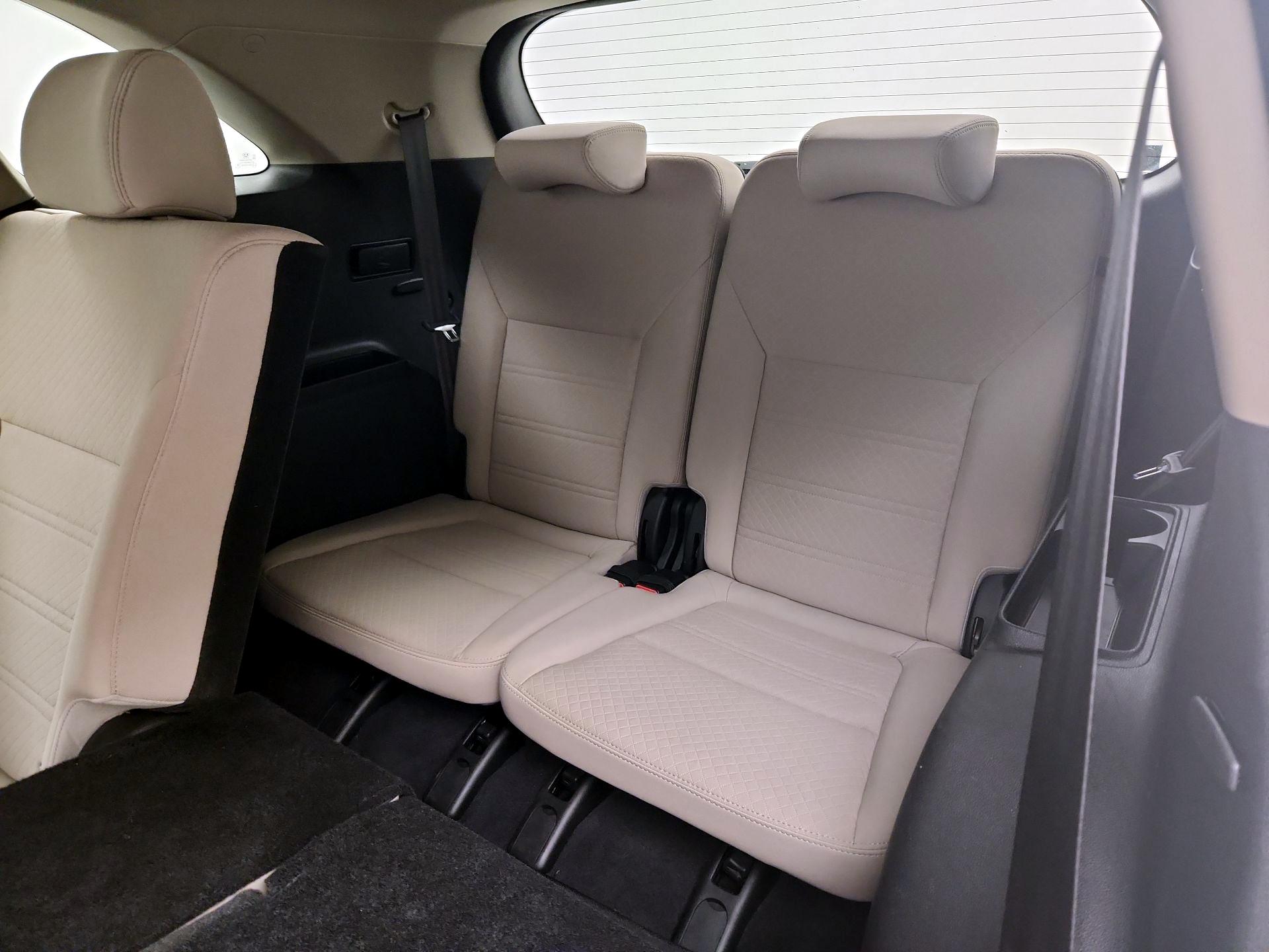 Thumbnail: 2018 Kia Sorento - 20