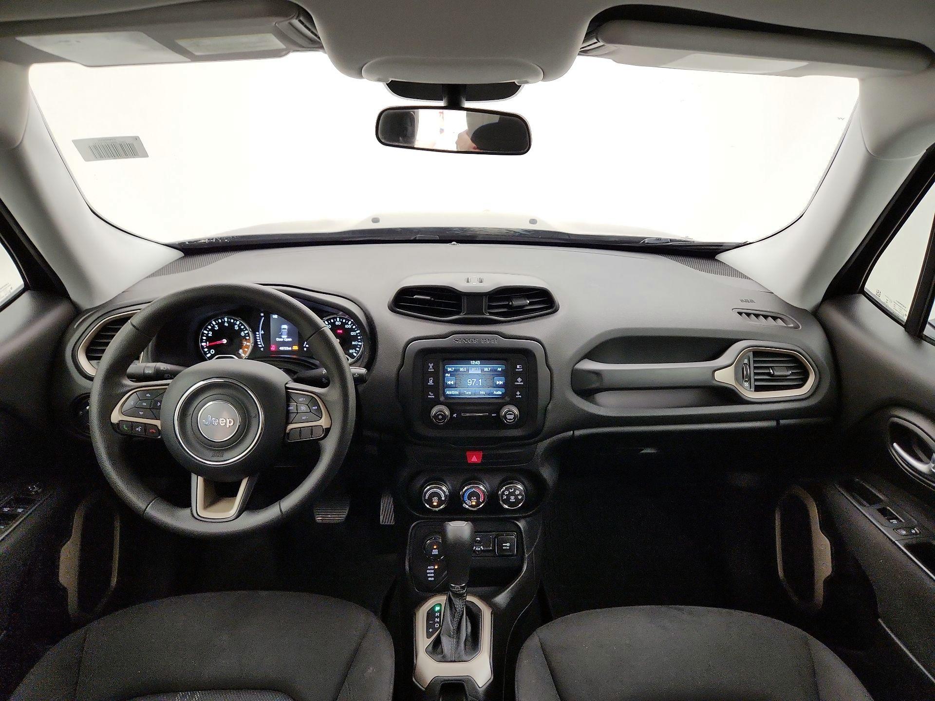 Thumbnail: 2017 Jeep Renegade - 9