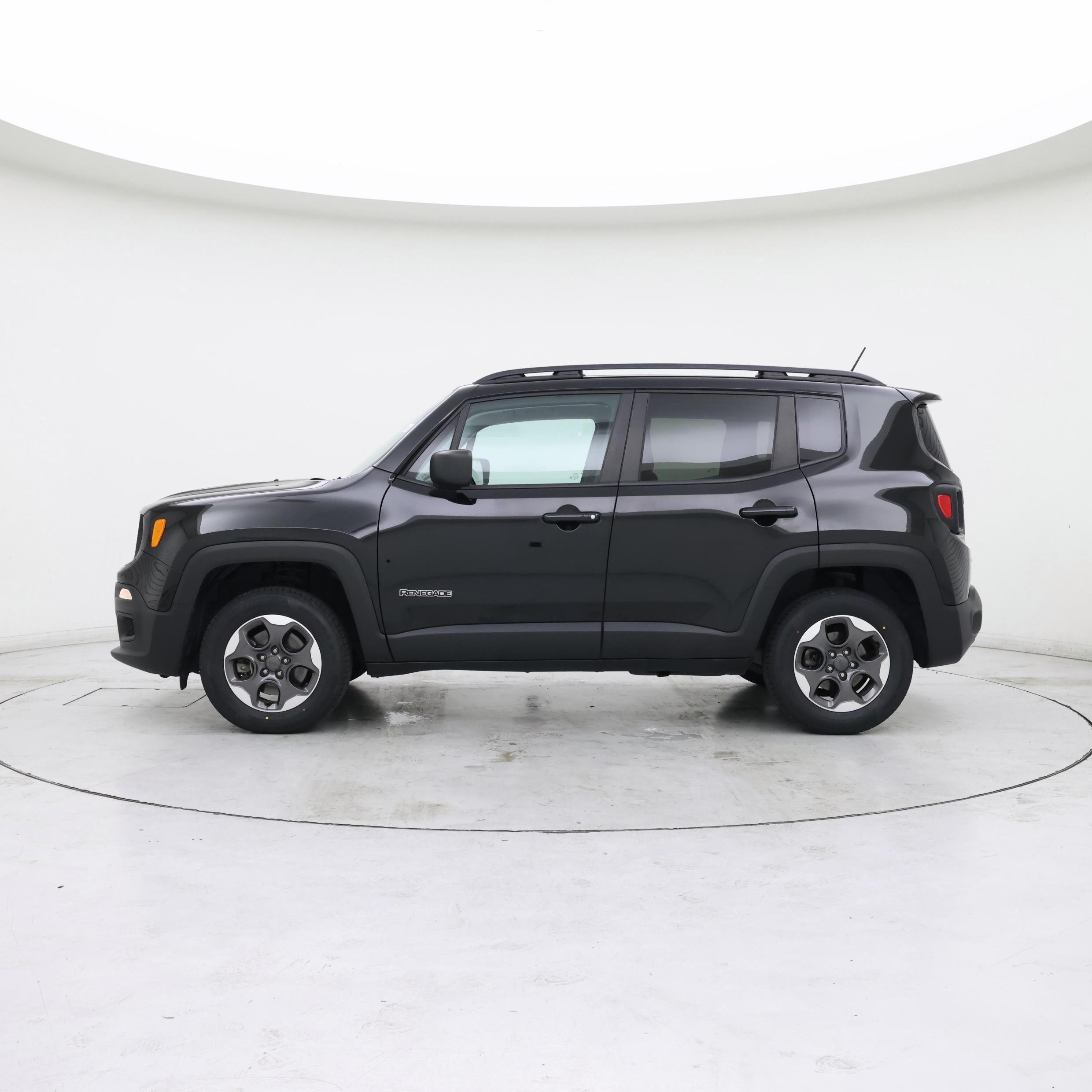 Thumbnail: 2017 Jeep Renegade - 3
