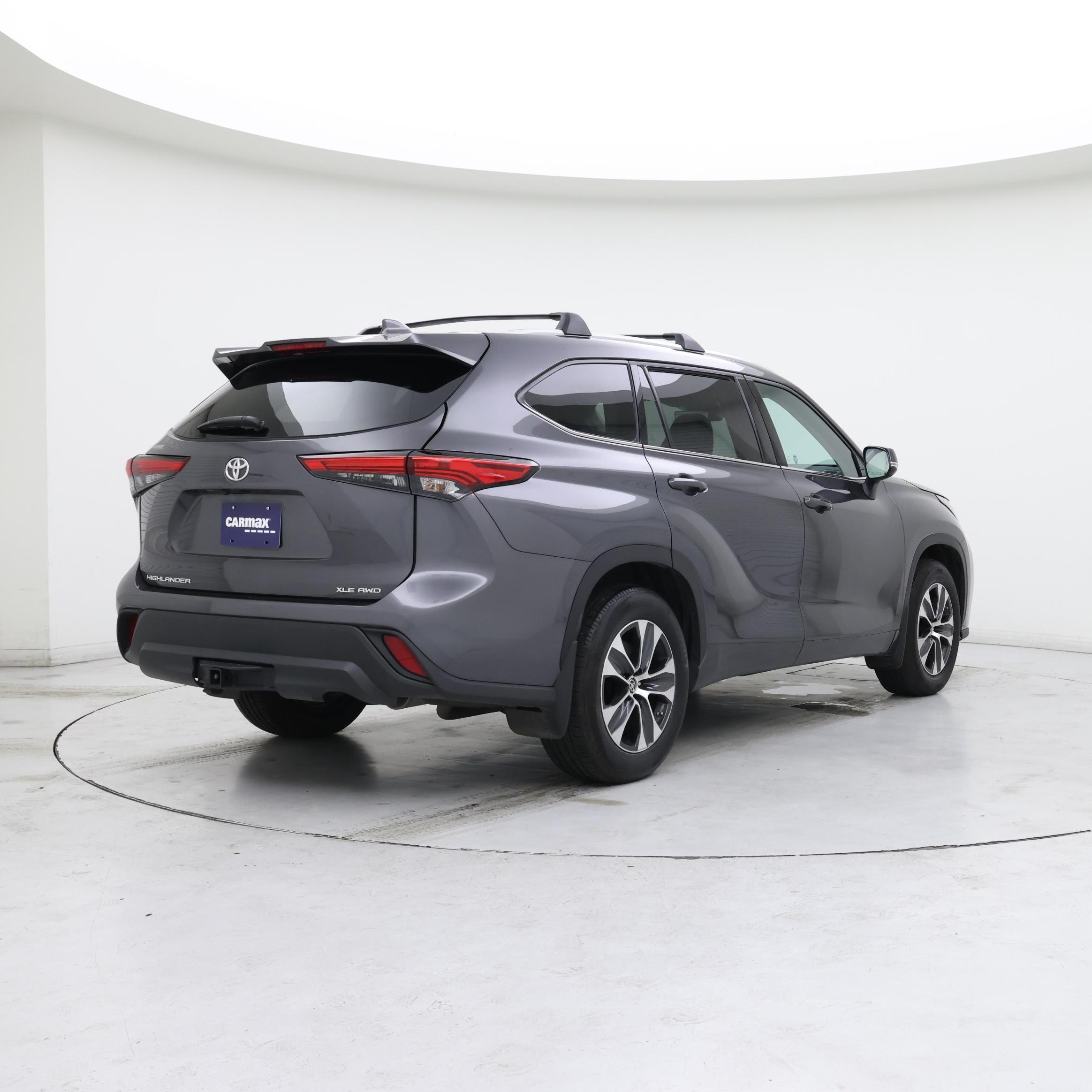 Thumbnail: 2022 Toyota Highlander - 8