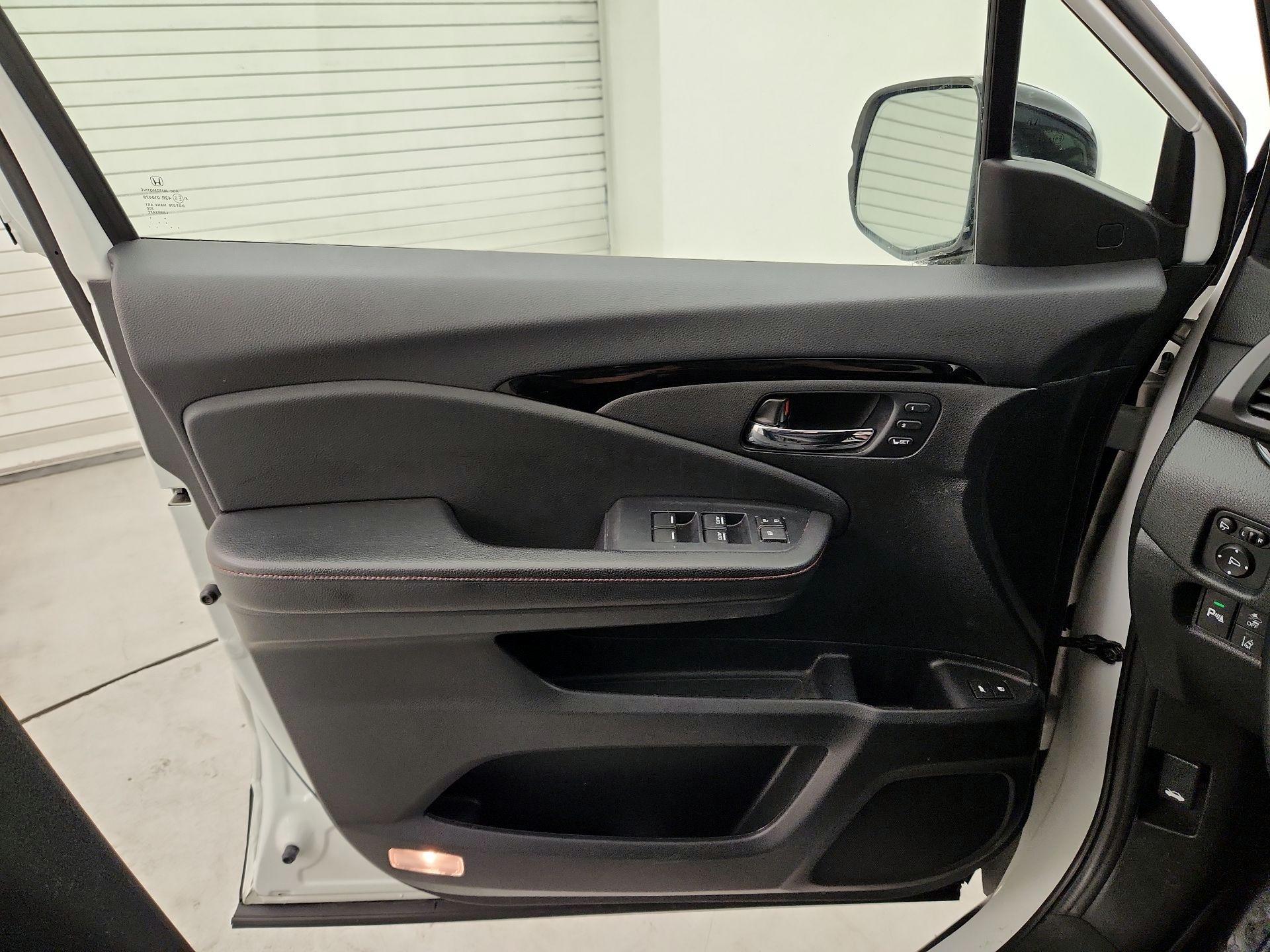 Thumbnail: 2021 Honda Pilot - 12