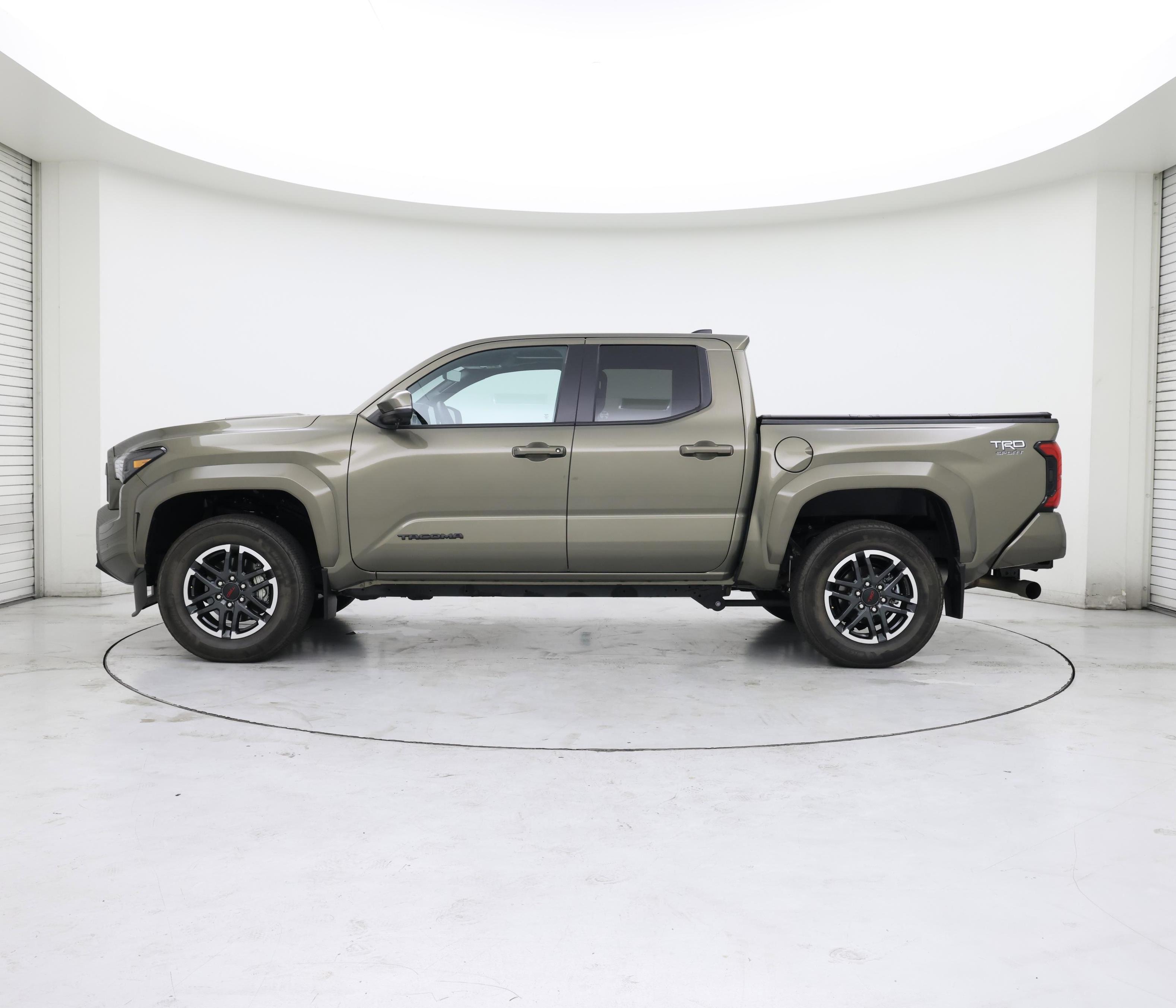 Thumbnail: 2024 Toyota Tacoma - 3